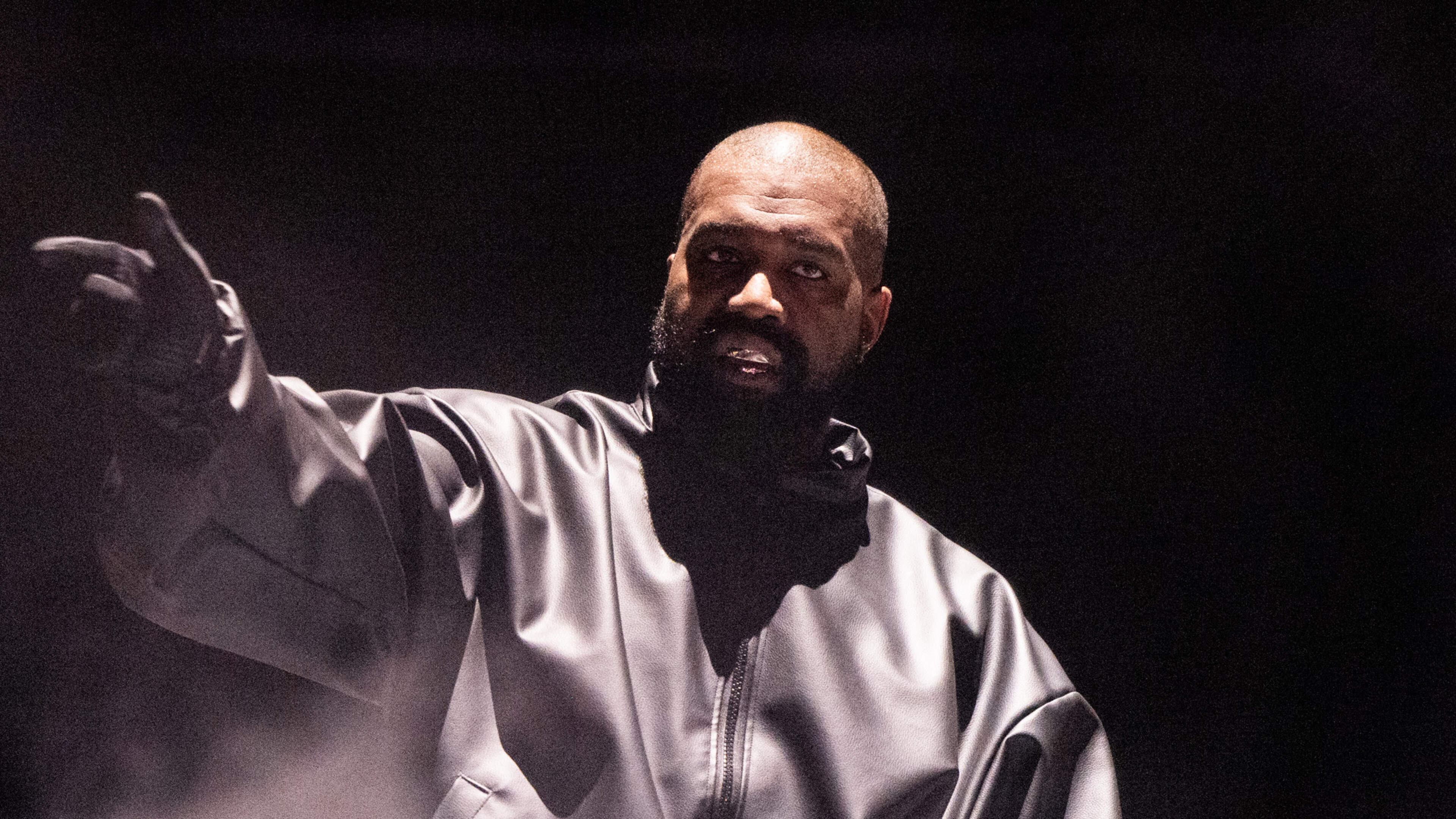 Europese tournee Kanye West dreigt in duigen te vallen na reeks afgelastingen: ’Nooit eerder zoiets gezien’