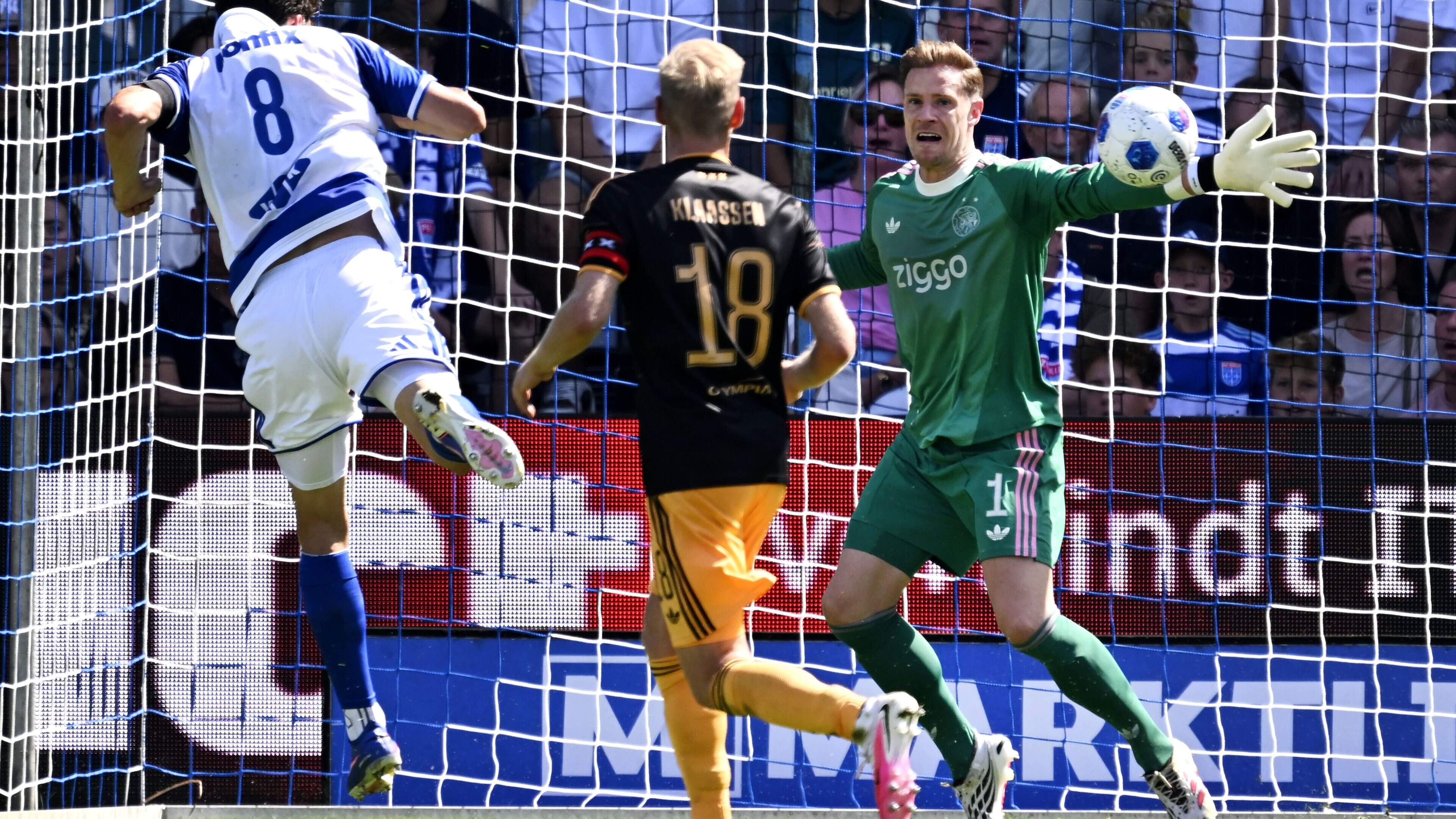 Ruud Hesp smult van save Marc ter Stegen: ’Het is geen geluk, hij toont een ultieme reactie’