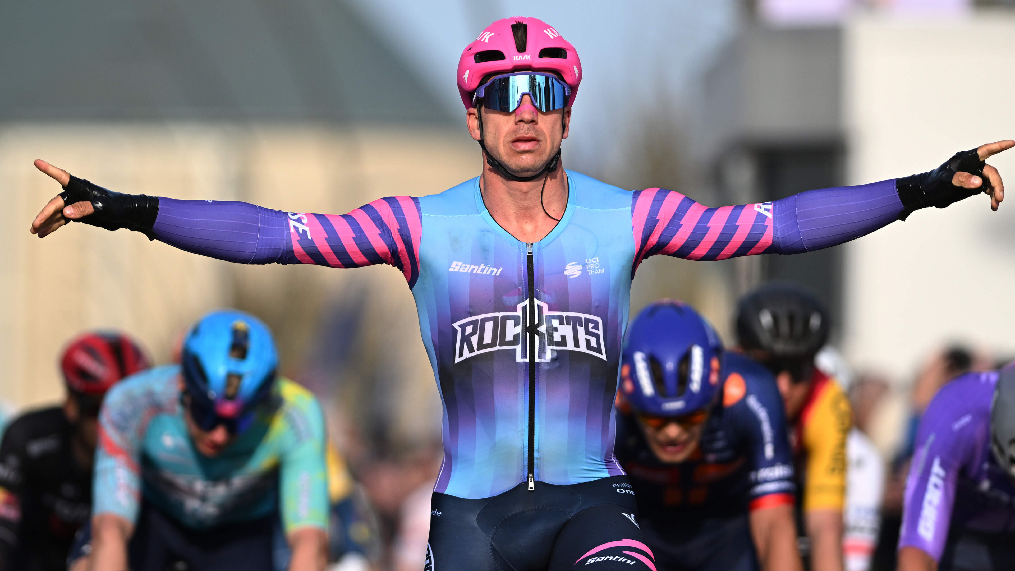 Zorgt Dylan Groenewegen voor sensationele Giro-start? ’Het wordt een chaos’