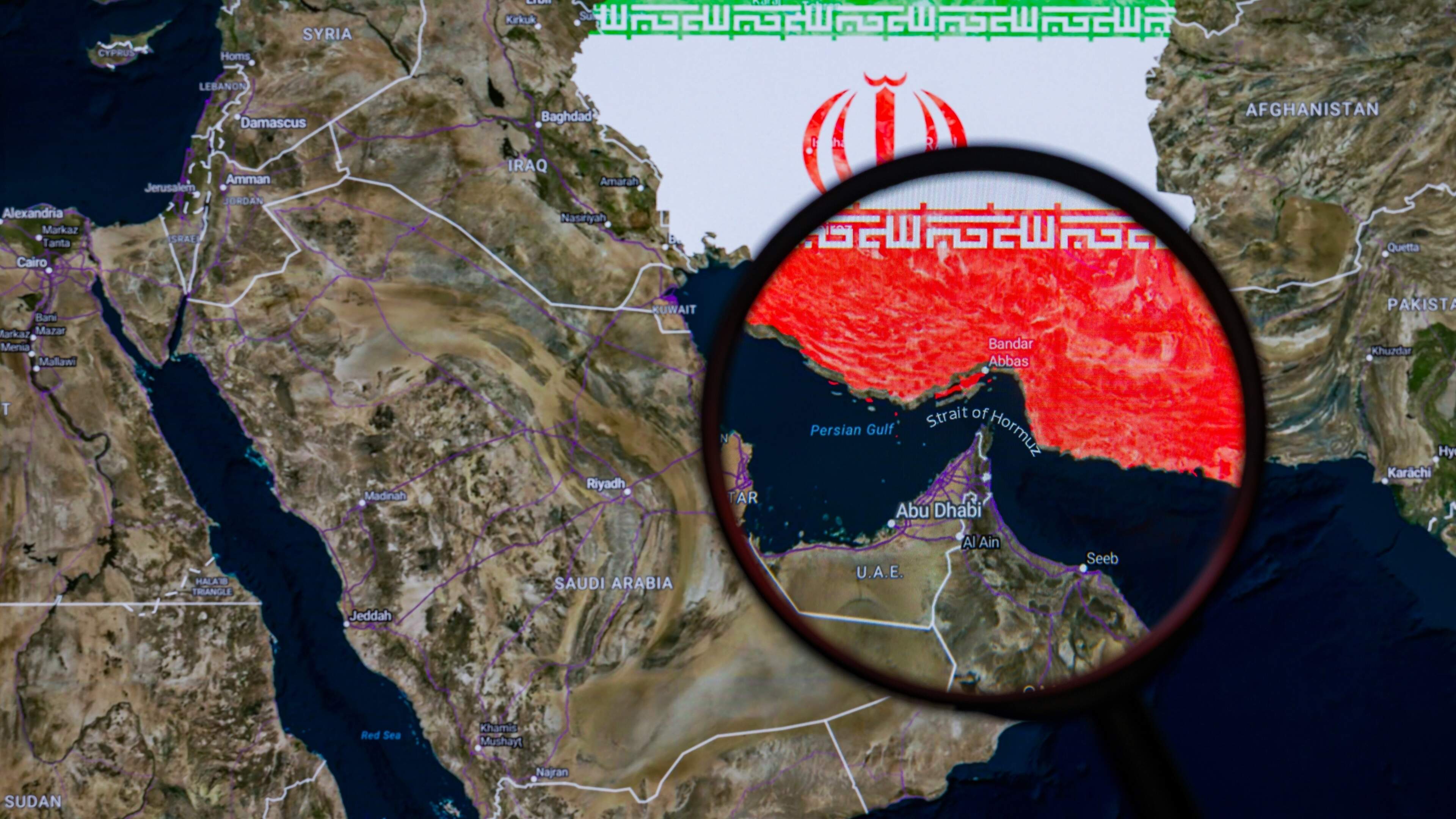 Reders opgelucht na heropening Straat van Hormuz, al zijn schepen nog lang niet terug in de haven: ’De schade is groot’