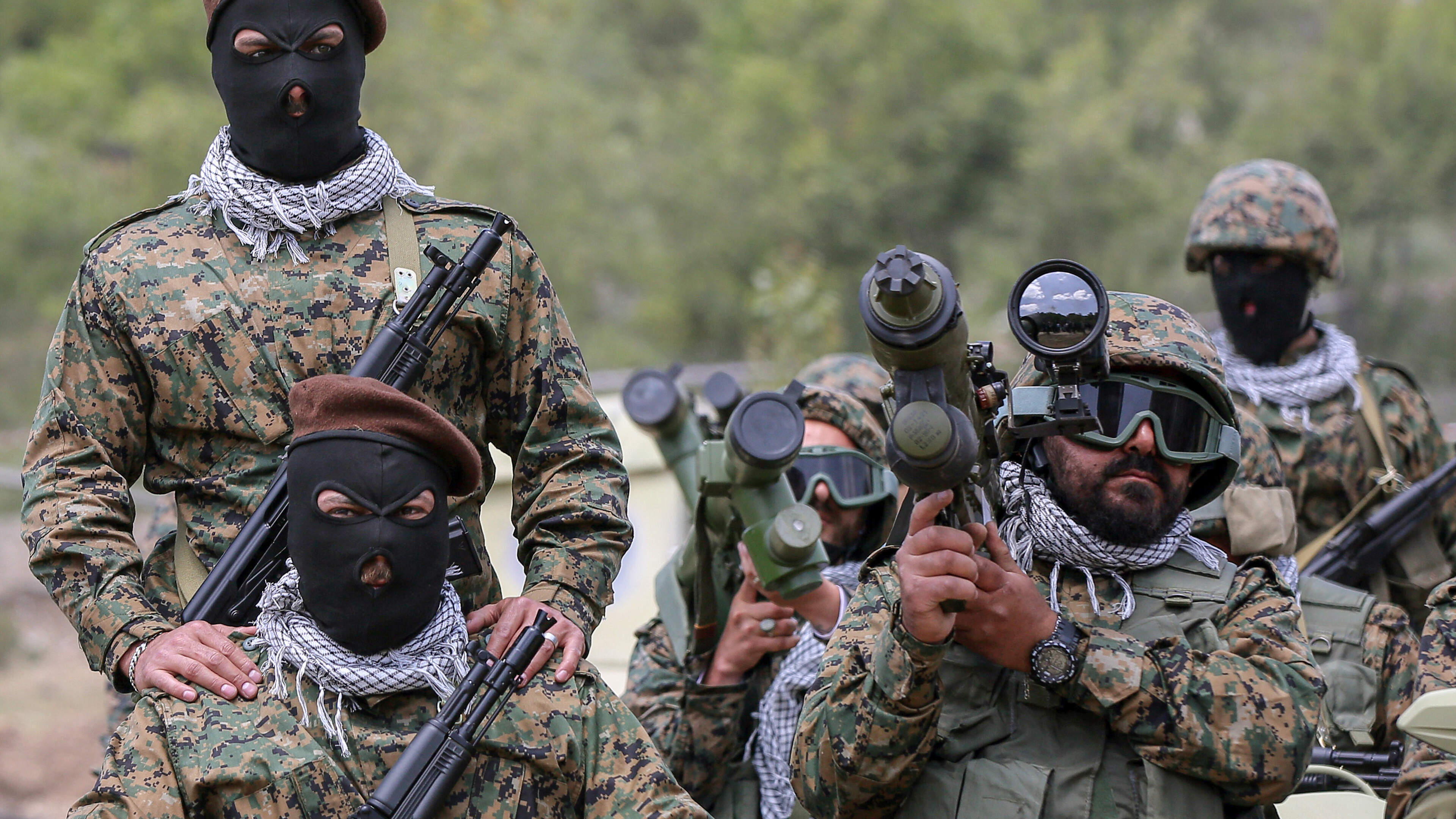 LIVE | Hezbollah waarschuwt: ’Vinger aan de trekker als Israël staakt-het-vuren schendt’