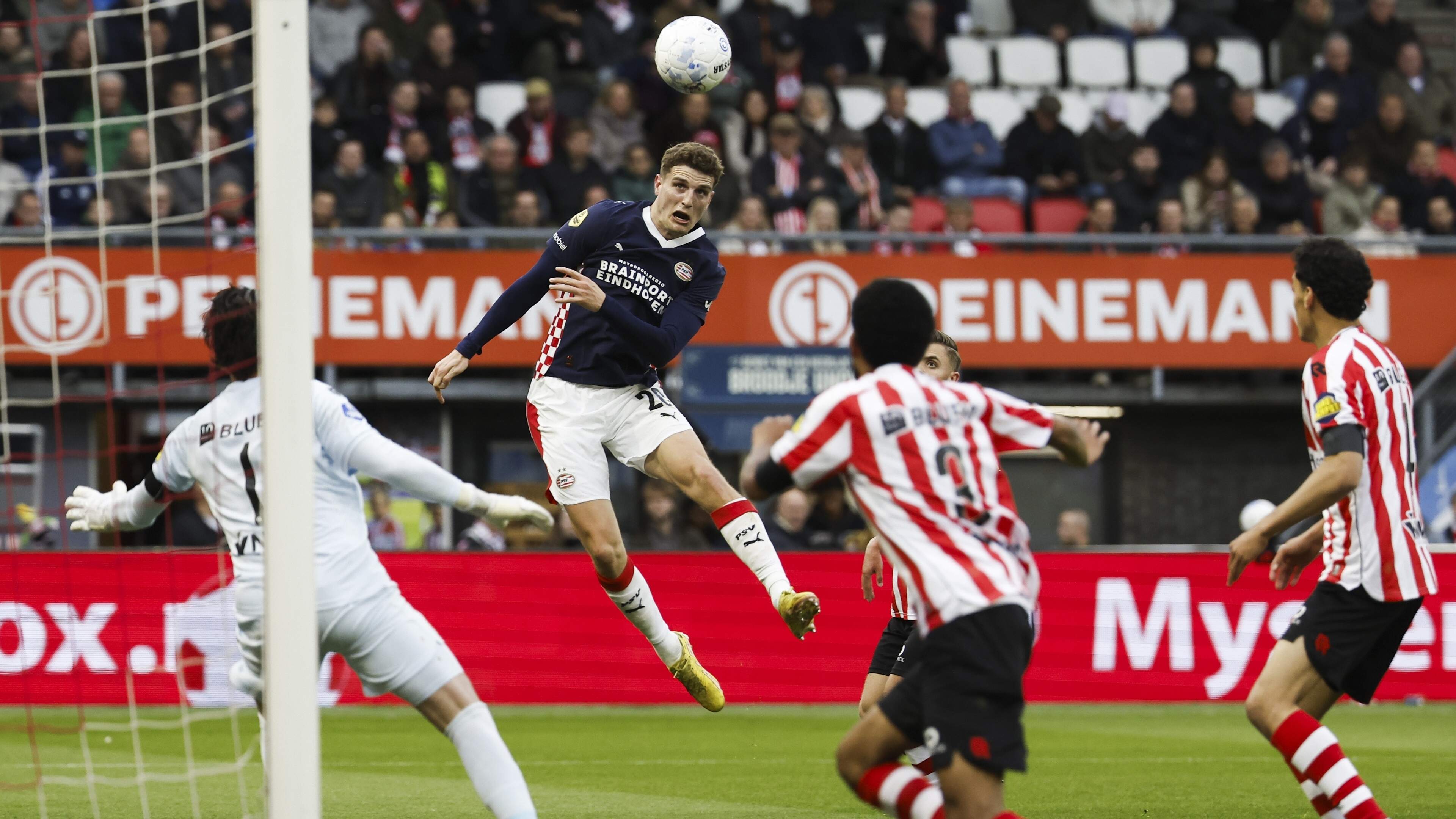 Guus Til gaat vol voor plaats in WK-selectie van Oranje: ’De deur staat voor mij nog open’