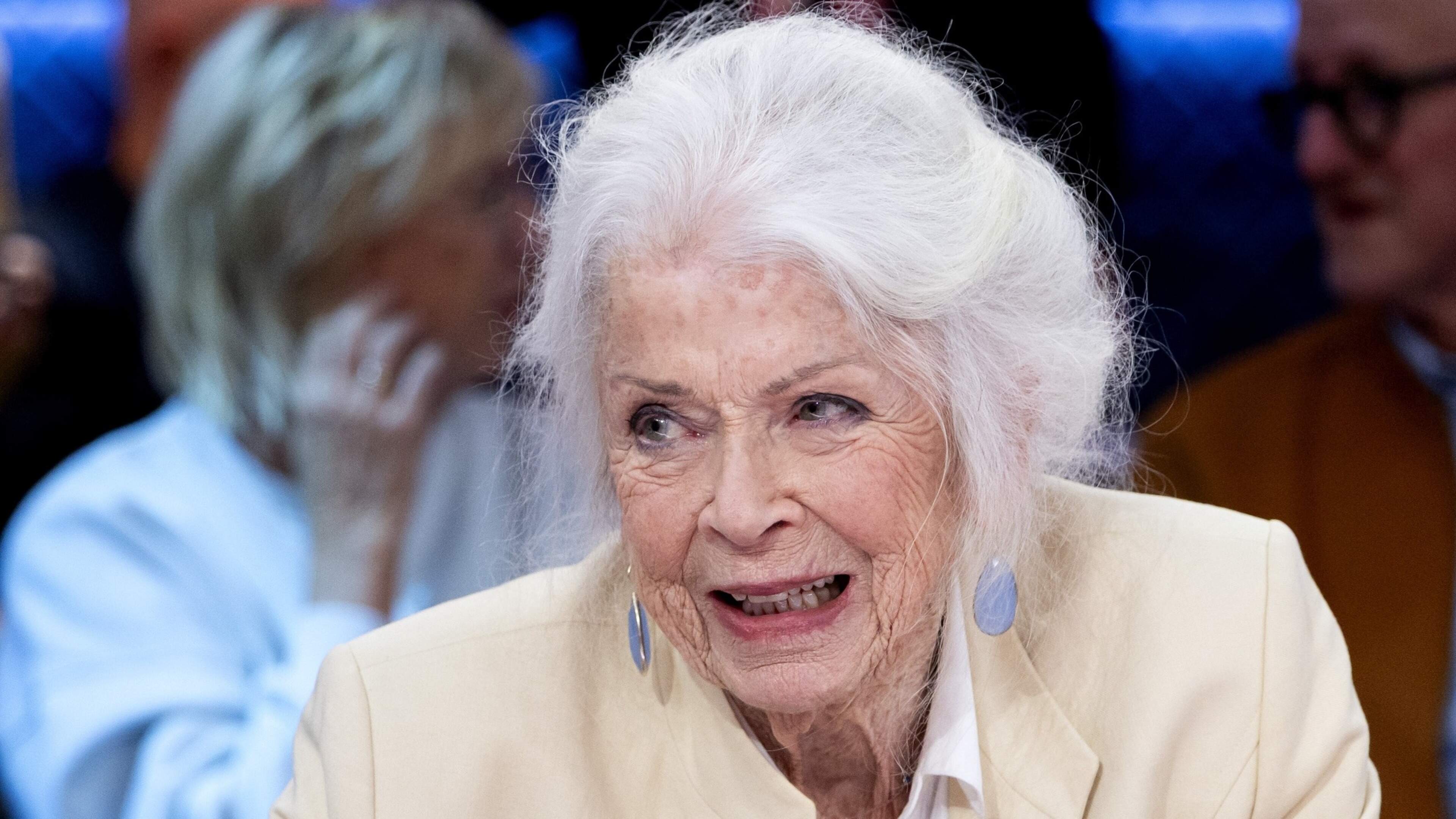 Bekend Nederland reageert op overlijden van Sonja Barend: ’Ze gaf mensen een stem’