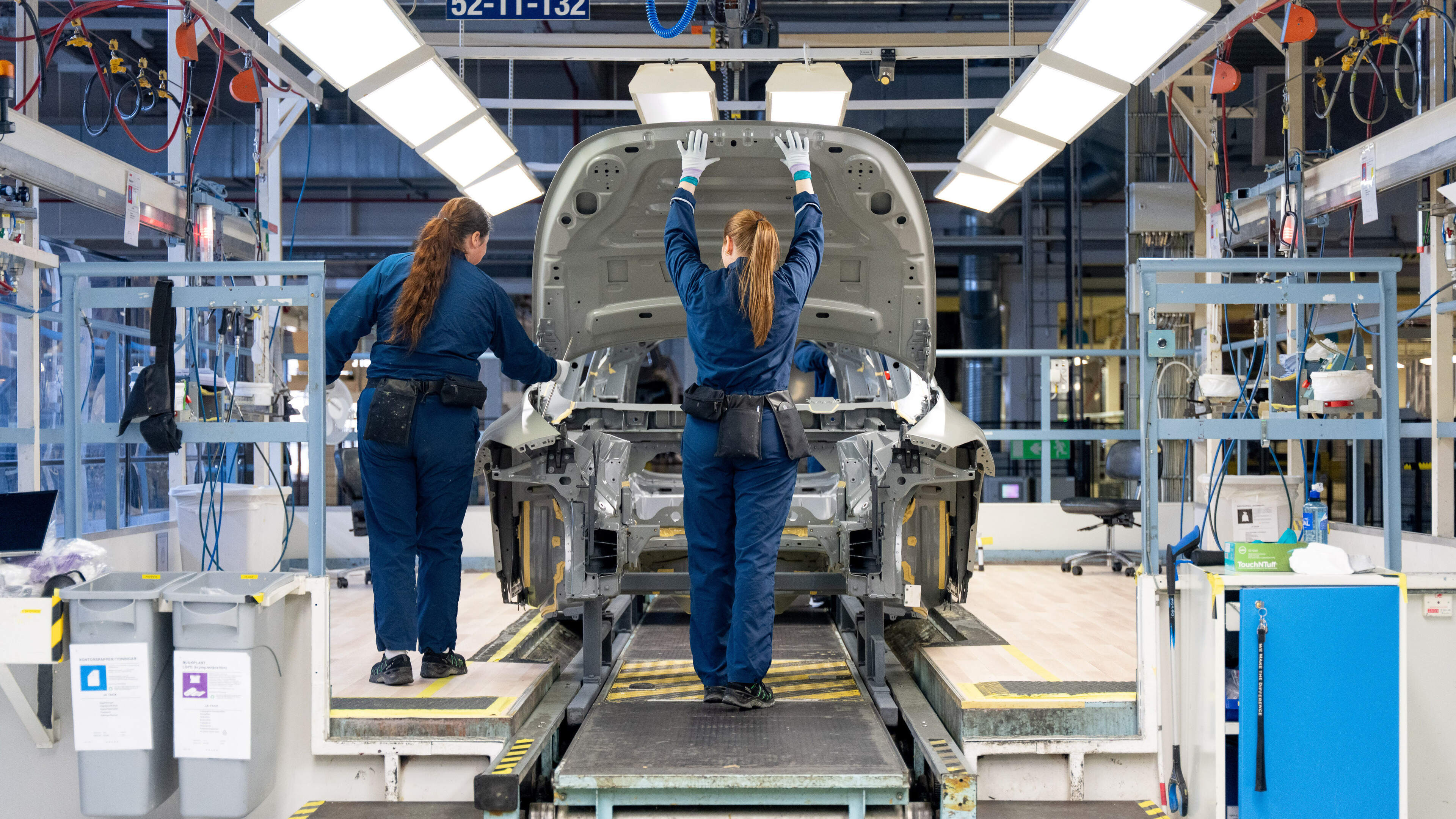 Europese auto-industrie kan niet zonder Chinezen: ’Investering in verbrandingsmotor gaat niet naar technologie voor de toekomst’