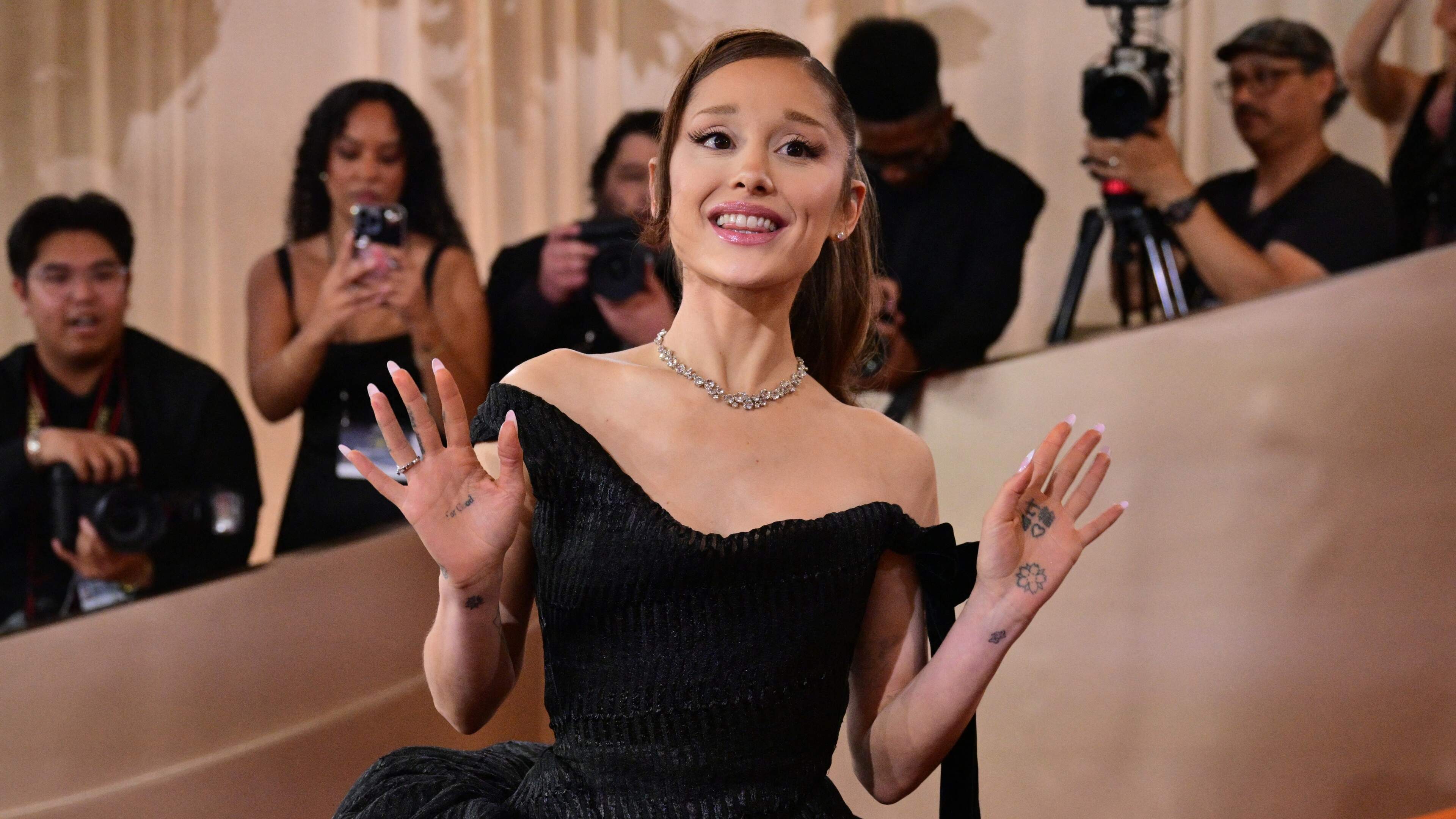 Ariana Grande na tien jaar weer terug bij ex Ricky Alvarez