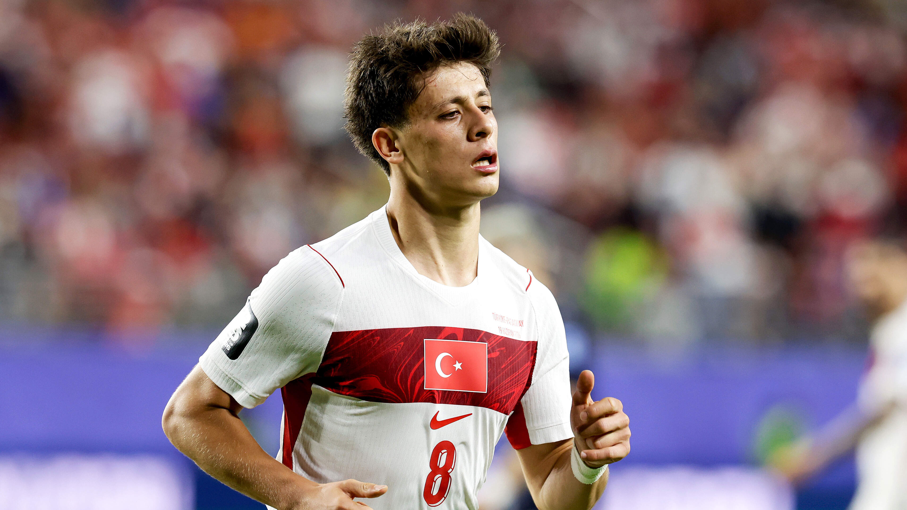 Verdrietige Arda Güler biedt excuses aan na vroegtijdige uitschakeling Turkije en 65 schoten zonder doelpunten op WK 2026