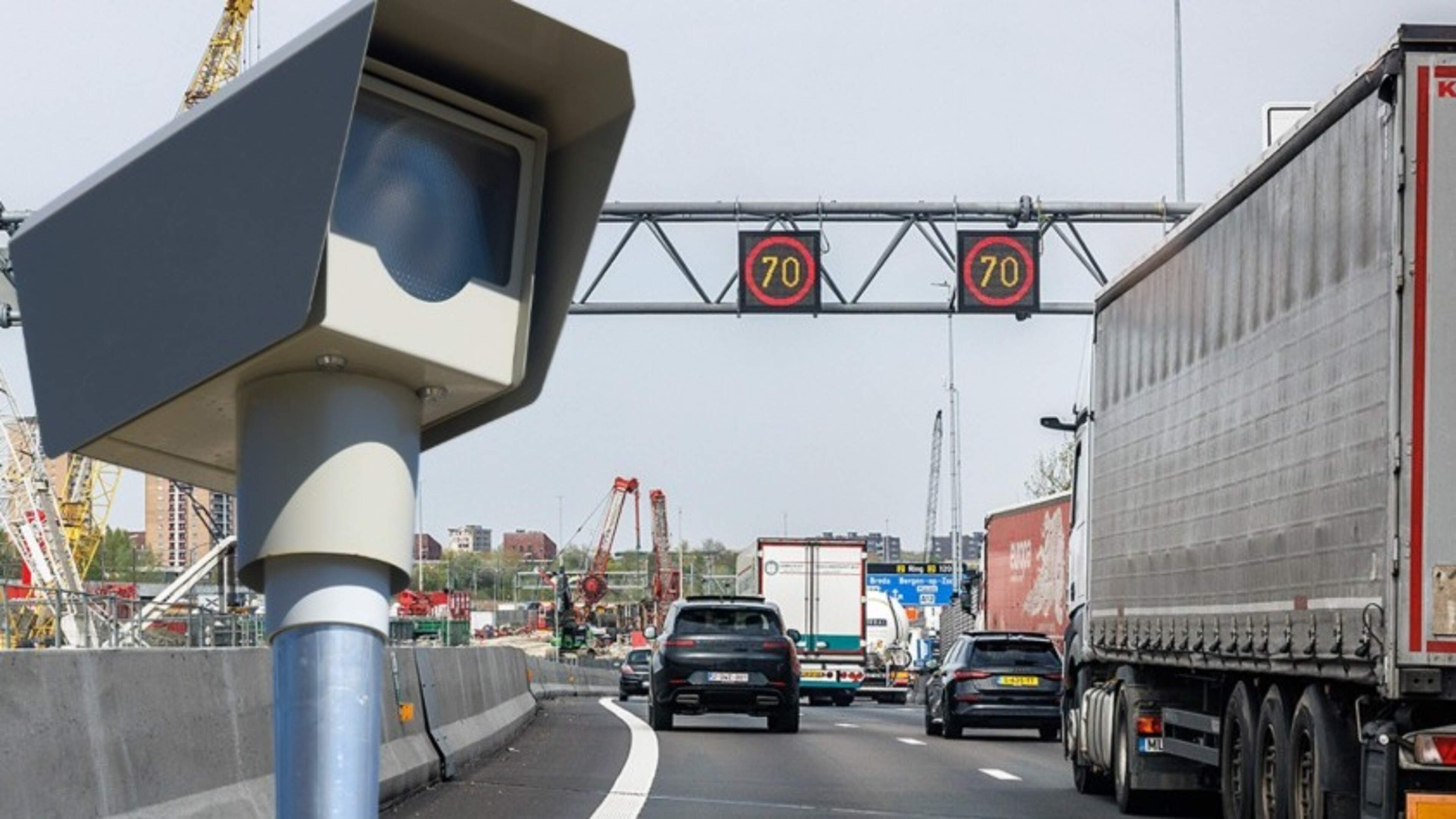 Deze flitspaal bij Antwerpen is nachtmerrie voor Nederlandse