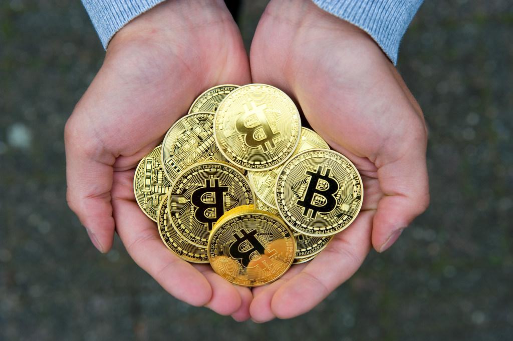 Jubilerende bitcoin breekt bankenmonopolie | De Telegraaf