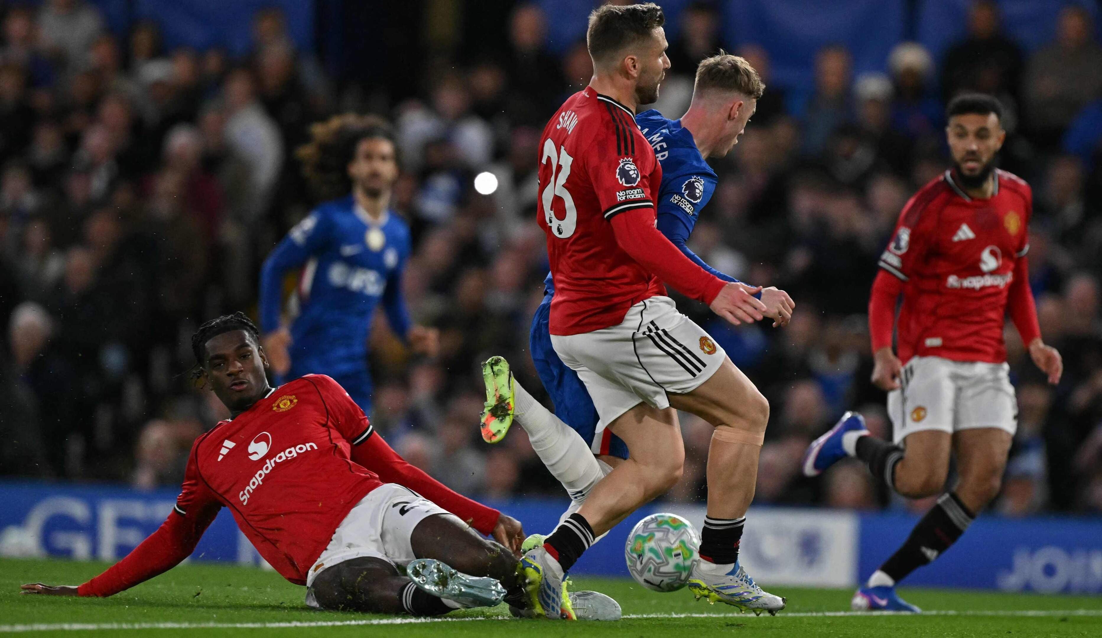 LIVE Premier League: Manchester United dankzij heerlijke treffer op voorsprong tegen Chelsea