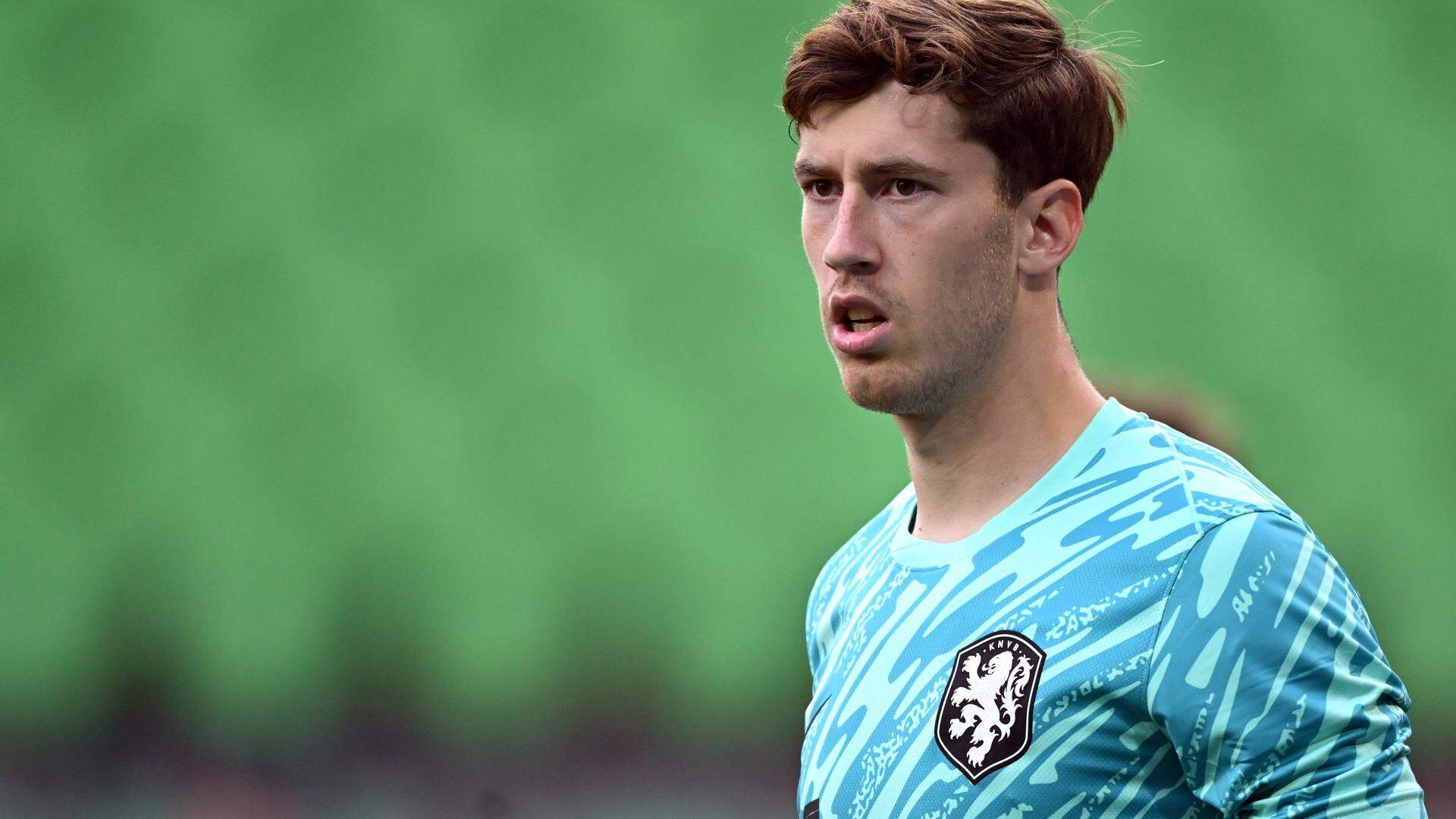 GRONINGEN - Holland U21 goalkeeper Robin Roefs  tijdens de uitzwaaiwedstrijd tussen Jong Oranje en Jong Ivoorkust in het Euroborg stadion op 6 juni 2025 in Groningen, Nederland. ANP | Hollandse Hoogte | GERRIT VAN KEULEN