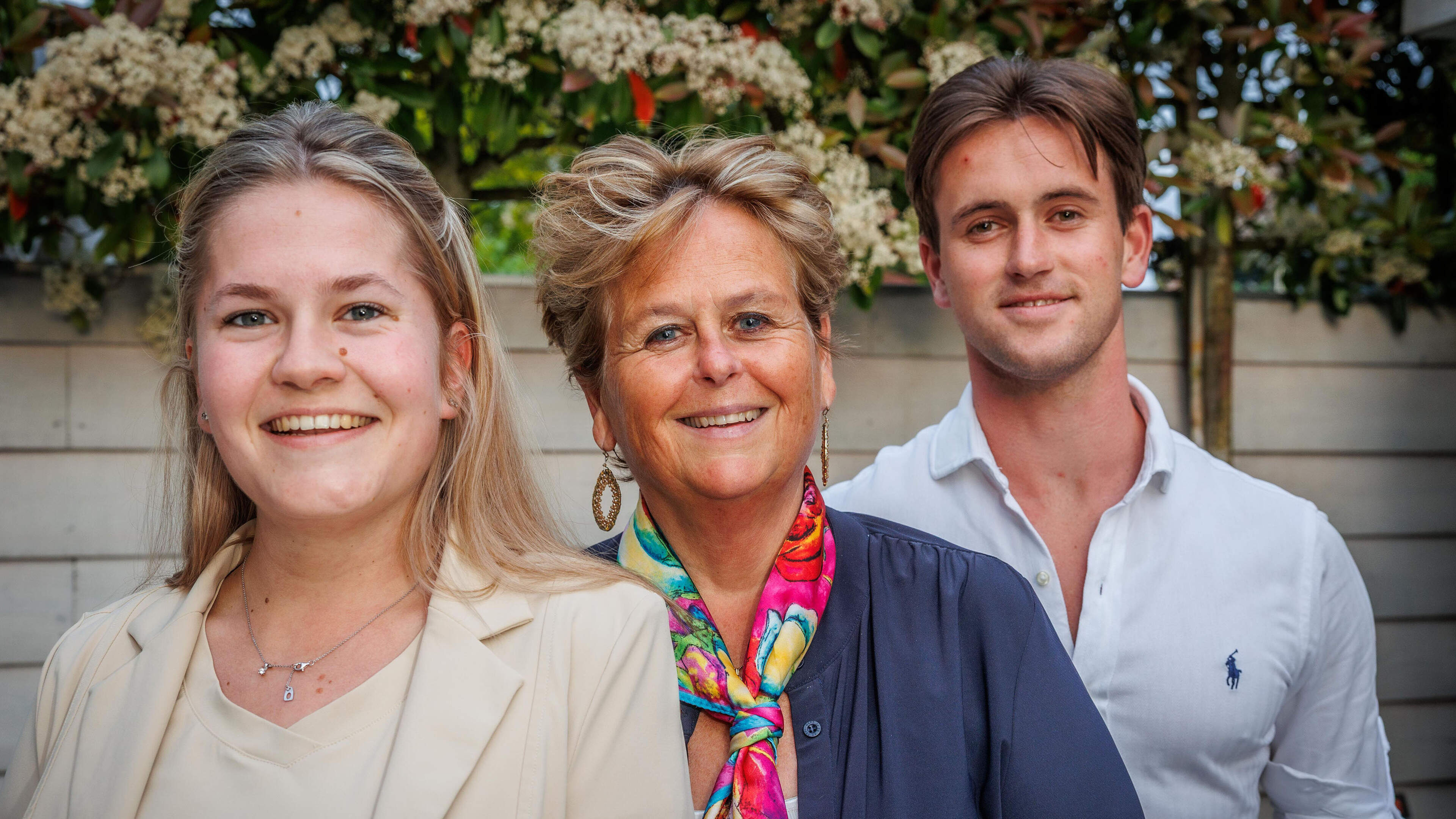 Karen (56) uit Loosdrecht luidt noodklok over asielopvang: ’Een groot deel van Nederland is het helemaal zat’