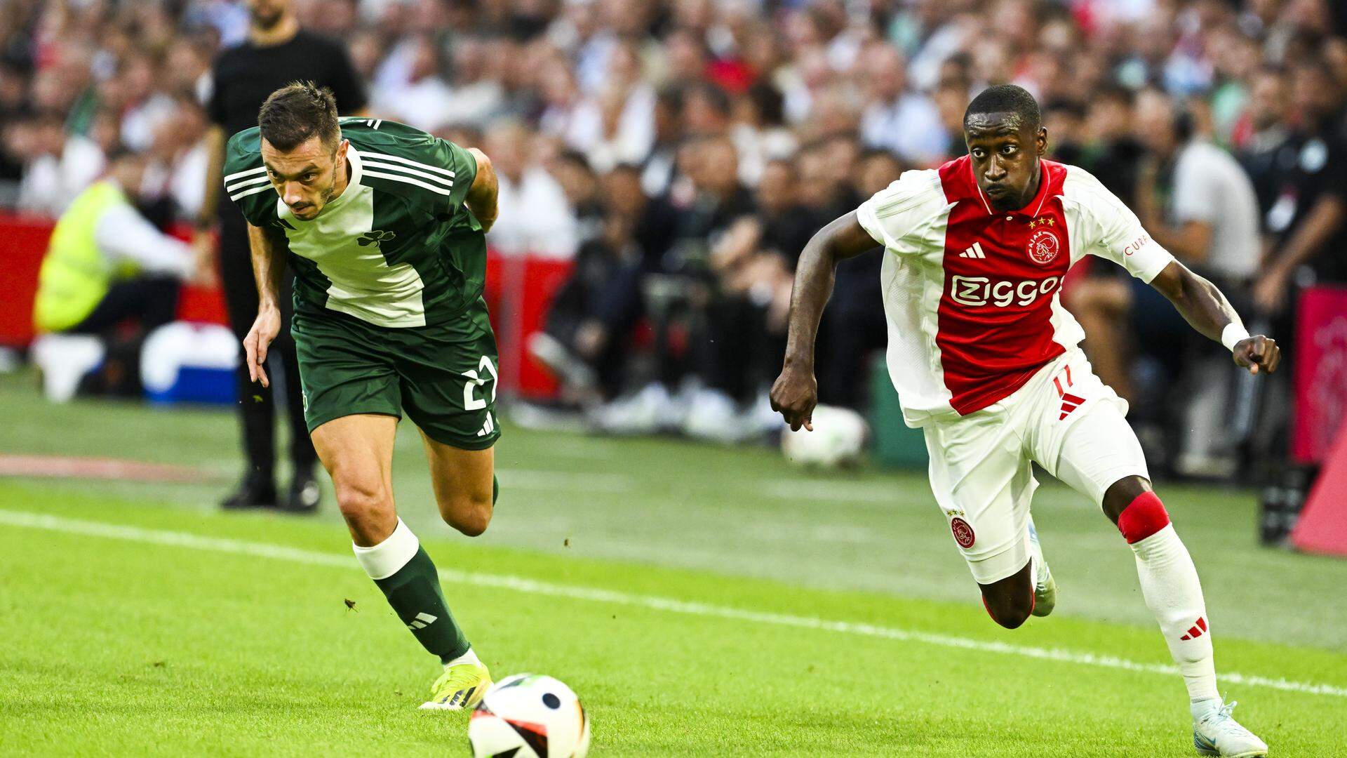 Ajax maakt financieel grote stappen vooruit en dringt salariskosten terug  met 9 miljoen euro | Noordhollands Dagblad