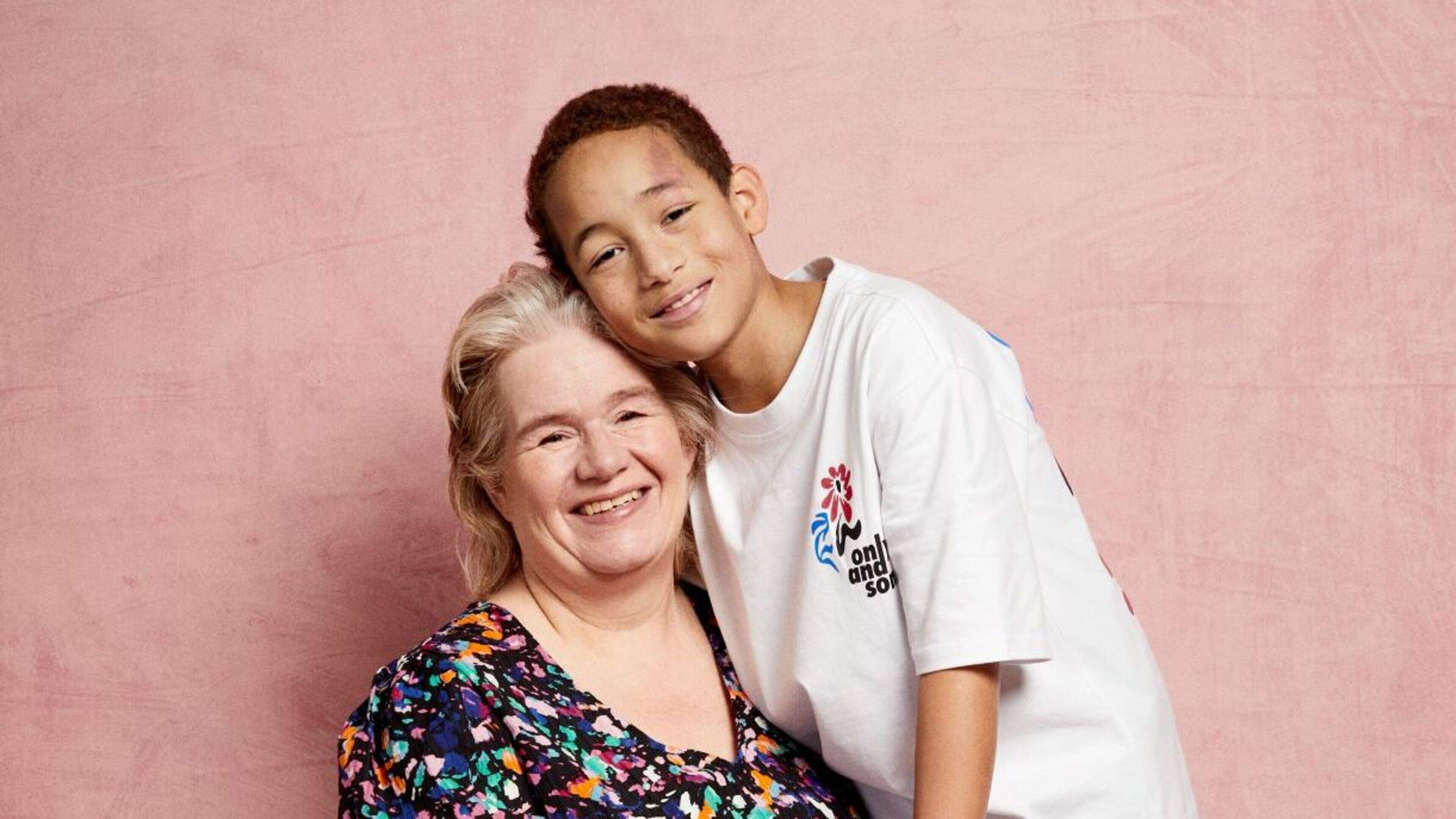 Trudy (56) werd onverwacht zwanger op haar 45e: ’Het moeilijkste vond ik om het mijn kinderen van 16 en 14 te vertellen’