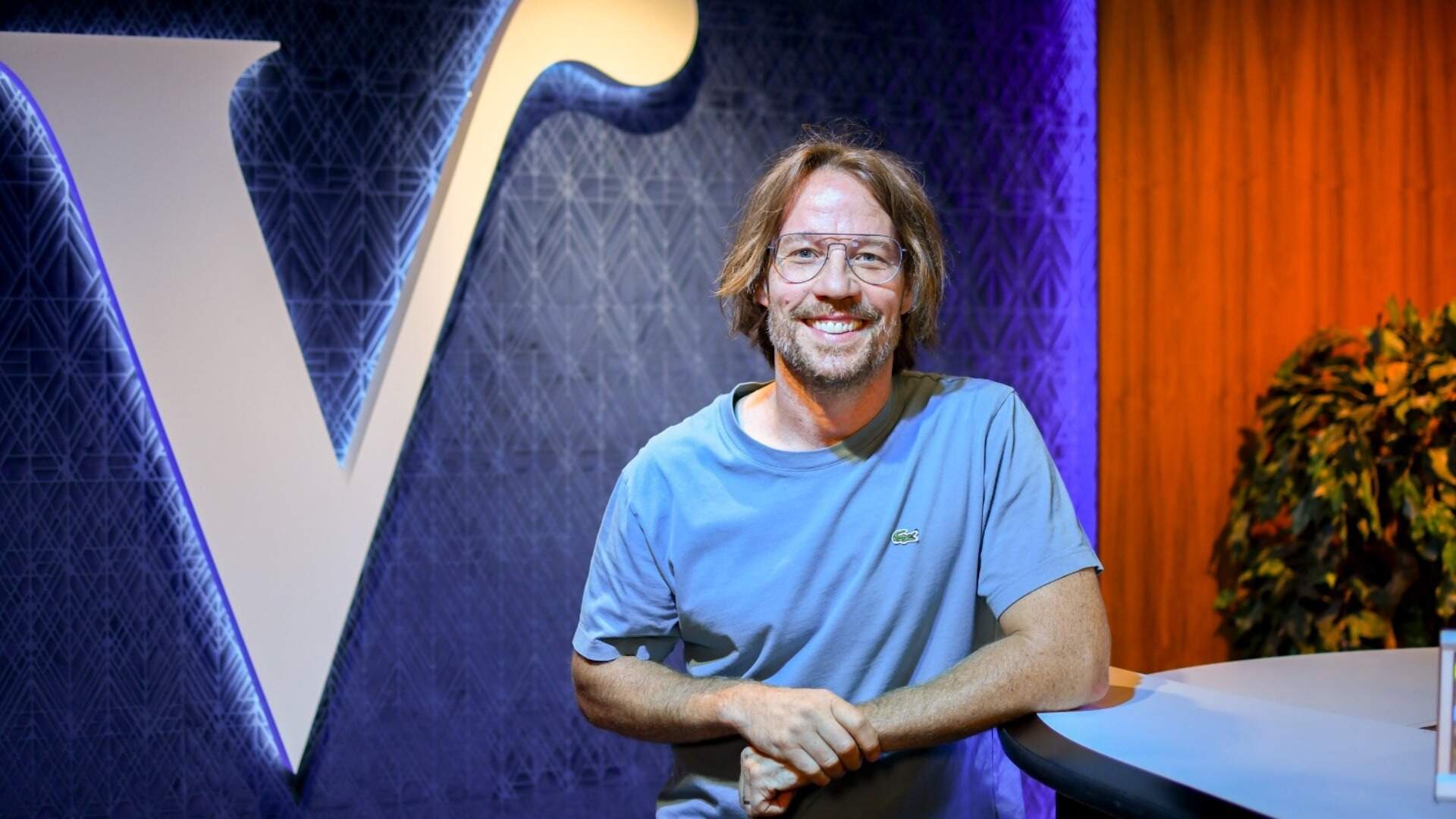 Giel Beelen (49) maakt comeback bij Radio Veronica, maar zet vaderschap op  nummer 1: 'Ik wil de leukste vader ter wereld zijn' | Haarlems Dagblad