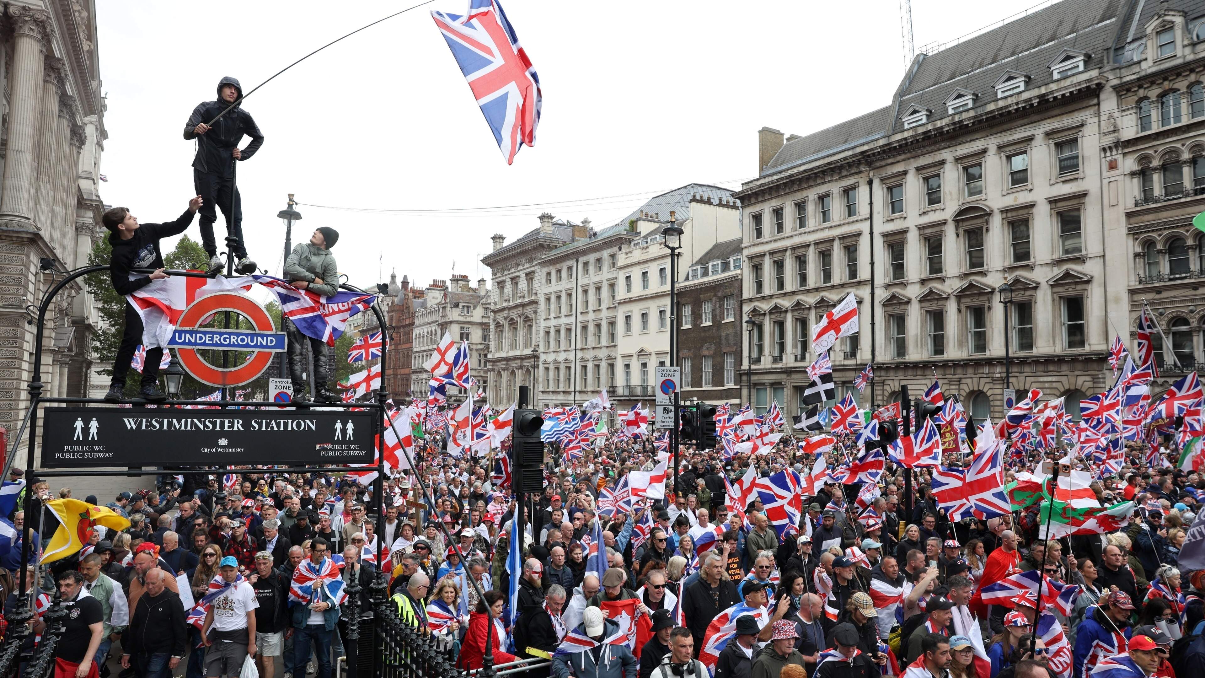 Tienduizenden mensen de straat op in Londen voor grote demonstratie: 4000 agenten ingezet voor oplopende spanning