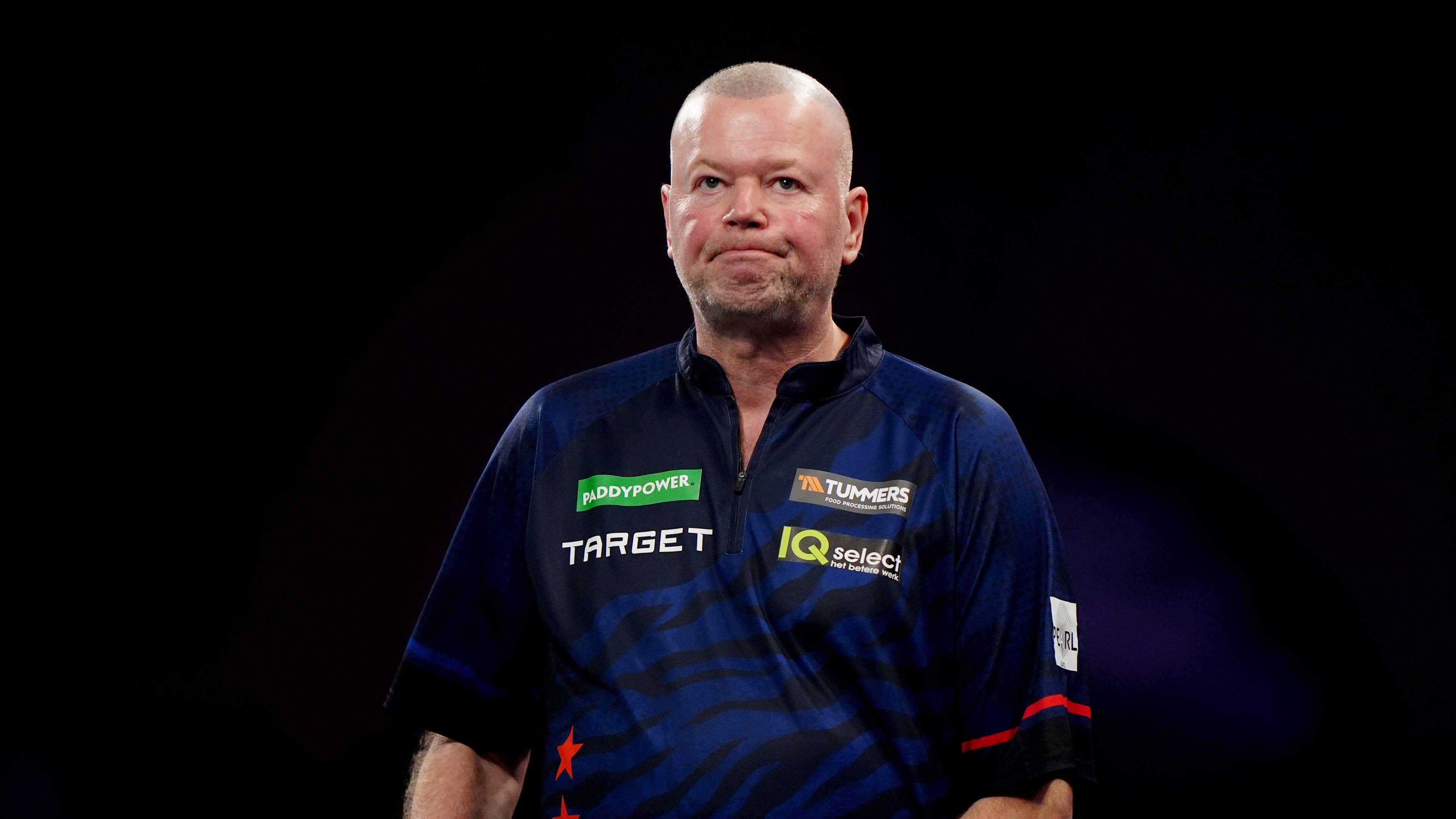 Raymond van Barneveld door veel te sterke Beau Greaves getrakteerd op forse nederlaag