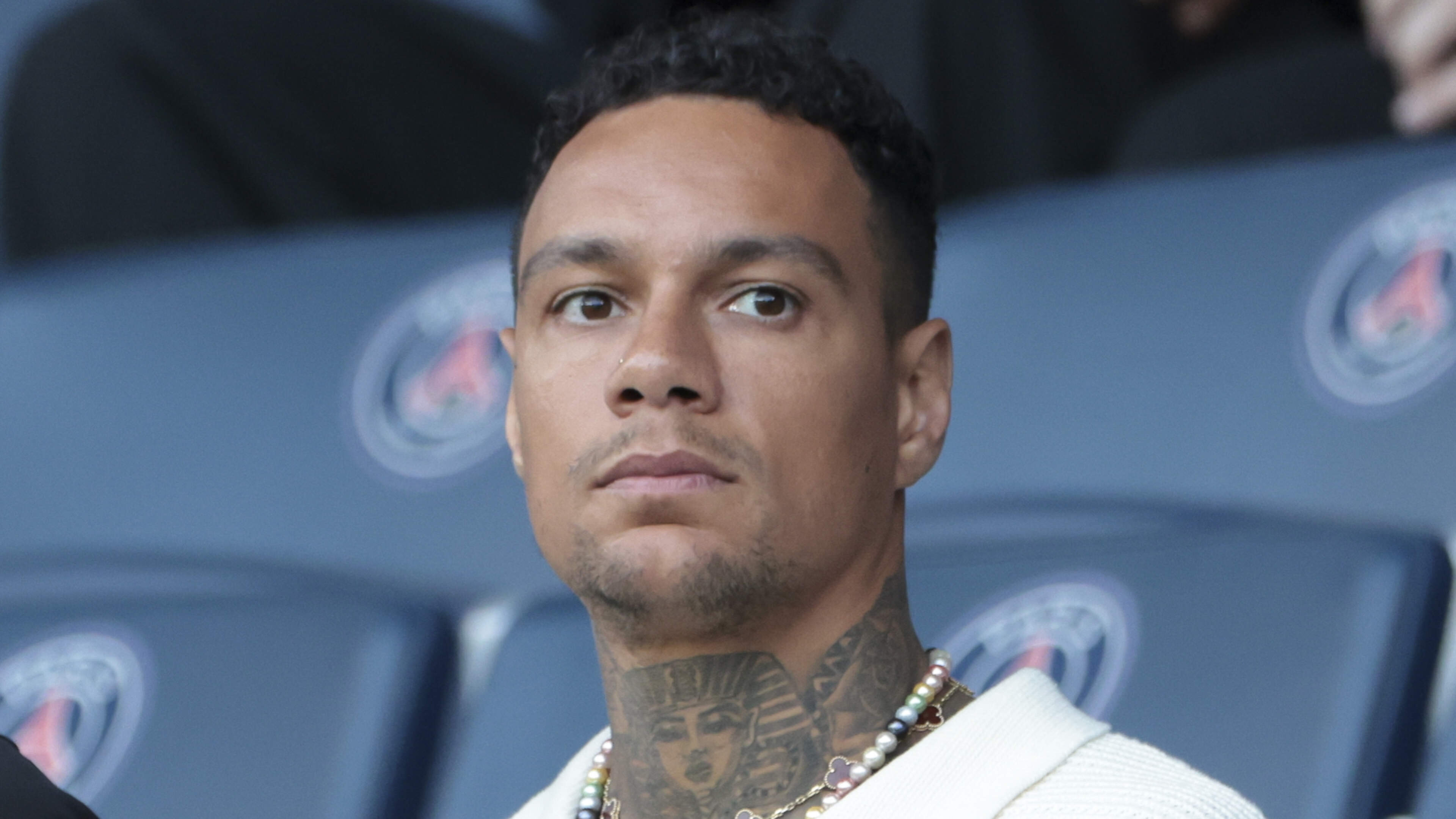 Villa oud Ajax-ster Gregory van der Wiel dreigt geveild te worden: ’Geloofwaardigheid volledig te grabbel gegooid’