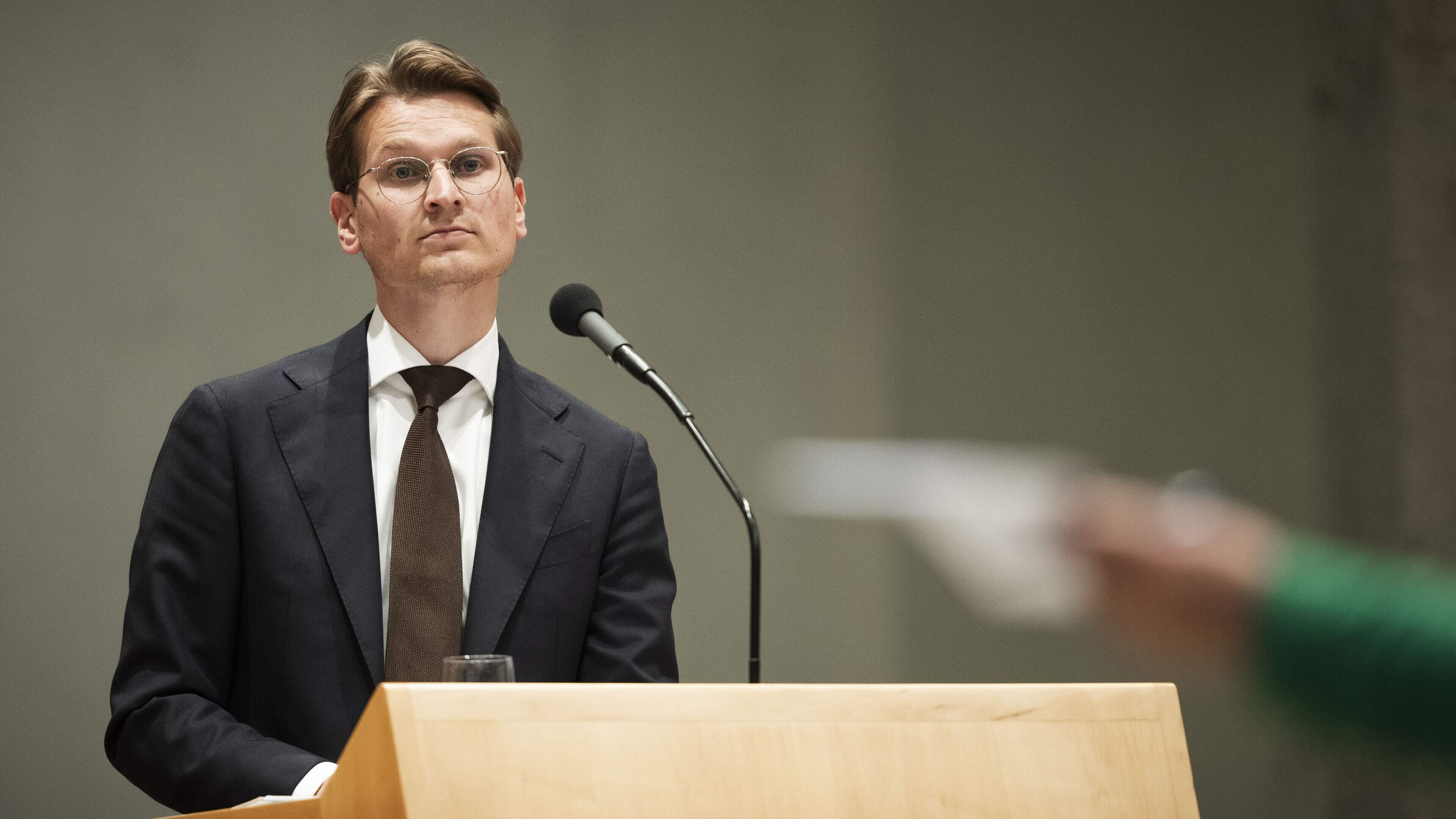 Kamer verlaat Den Haag met meer stikstofvragen: ’Pakket is toren op brakke fundering’