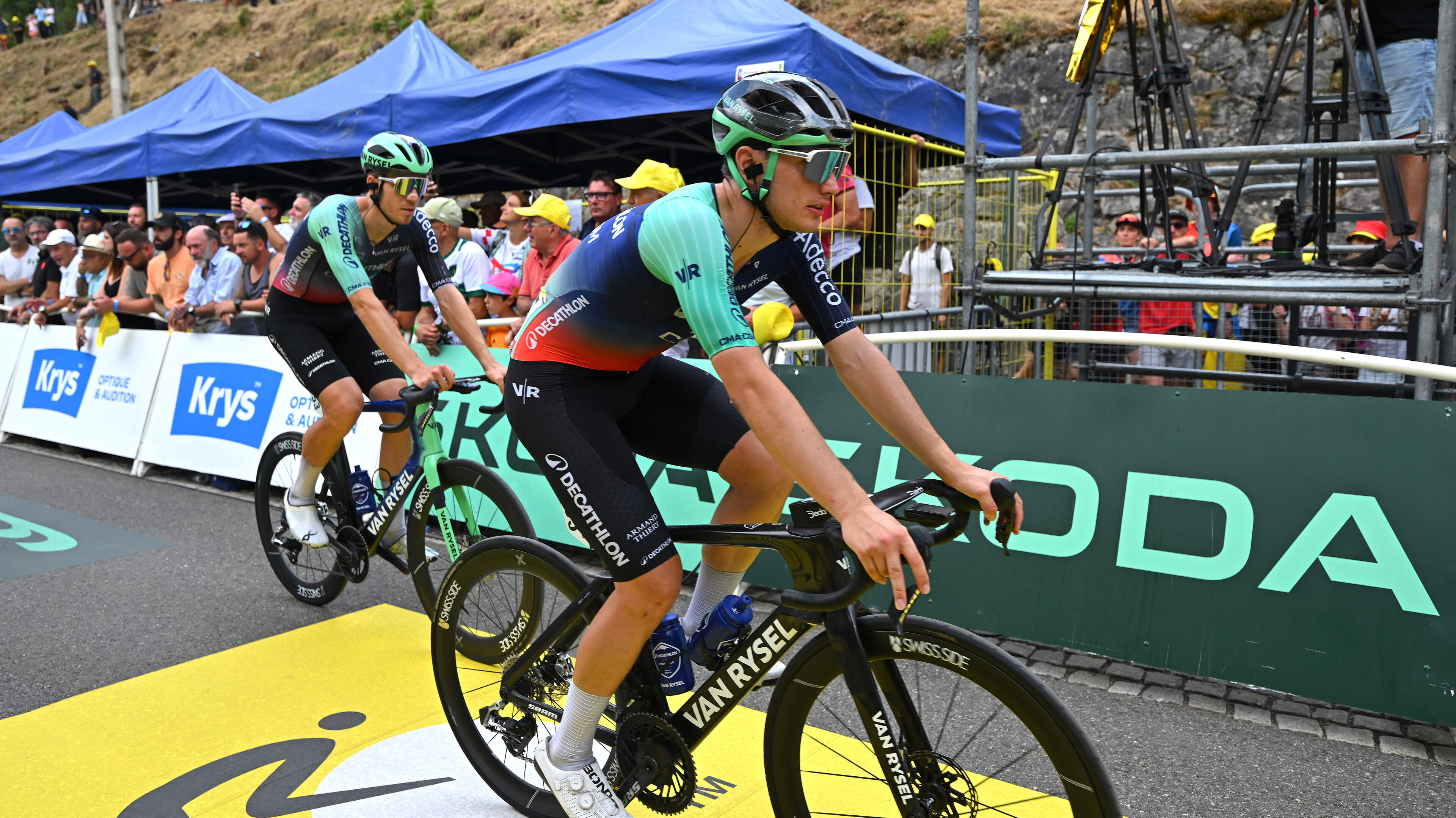 Olav Kooij na derde plaats in Tour de France over groene trui en hitte: ’Aanslag op heel je lichaam’