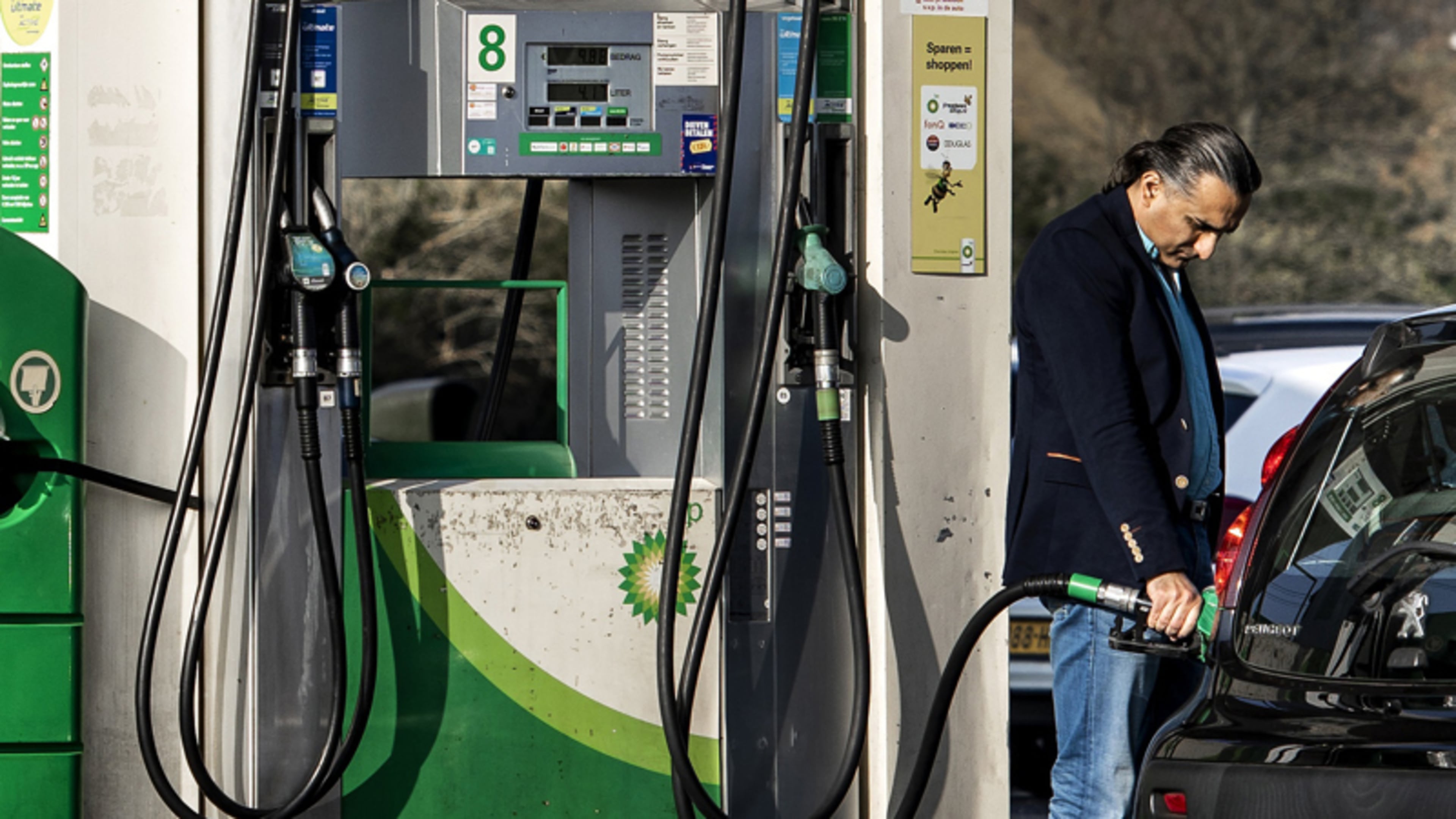 Benzineprijs richting recordhoogte: 'We zijn terug bij af'