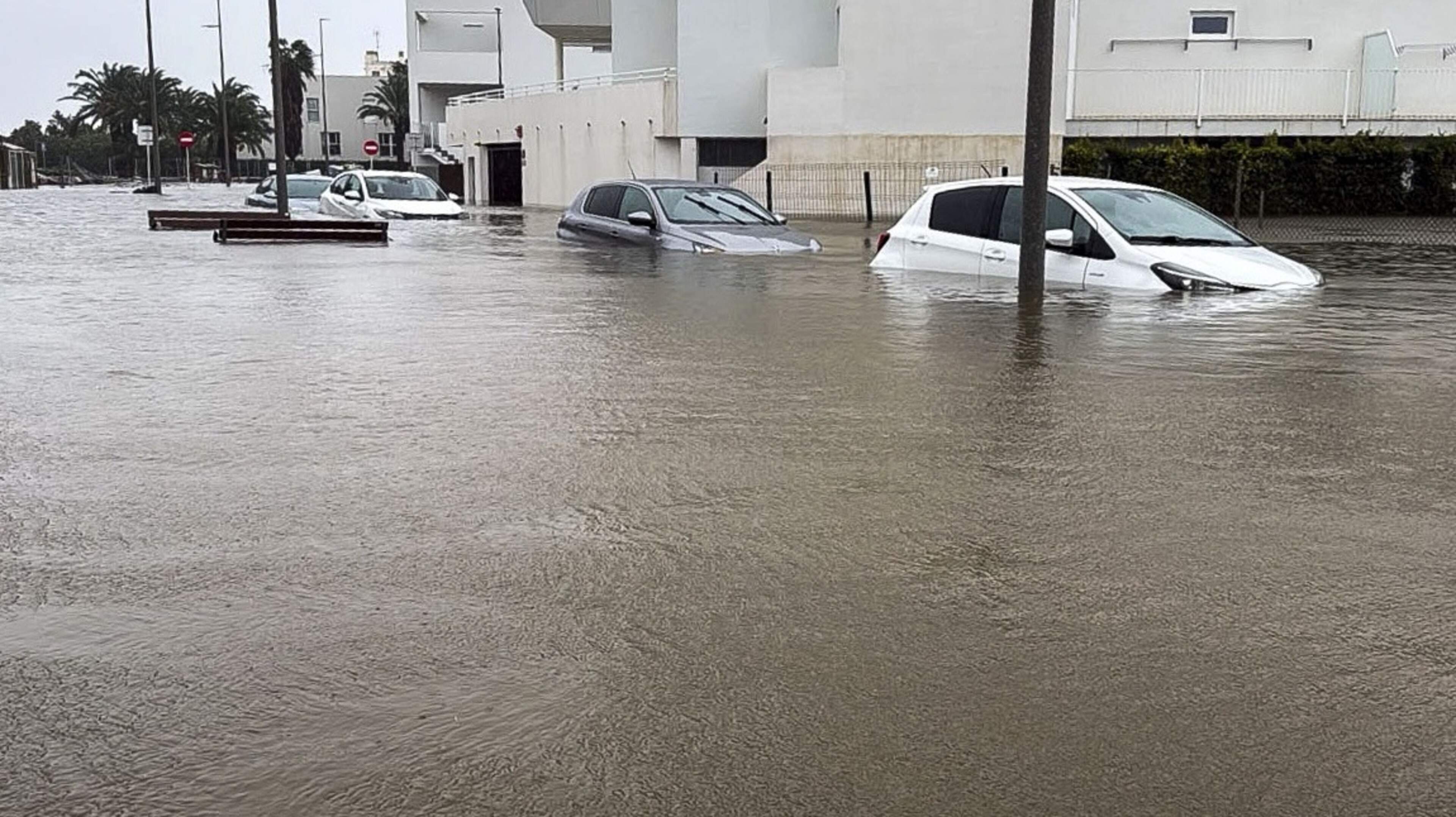 Vier doden door noodweer: oosten van Spanje geteisterd door extreme overstromingen