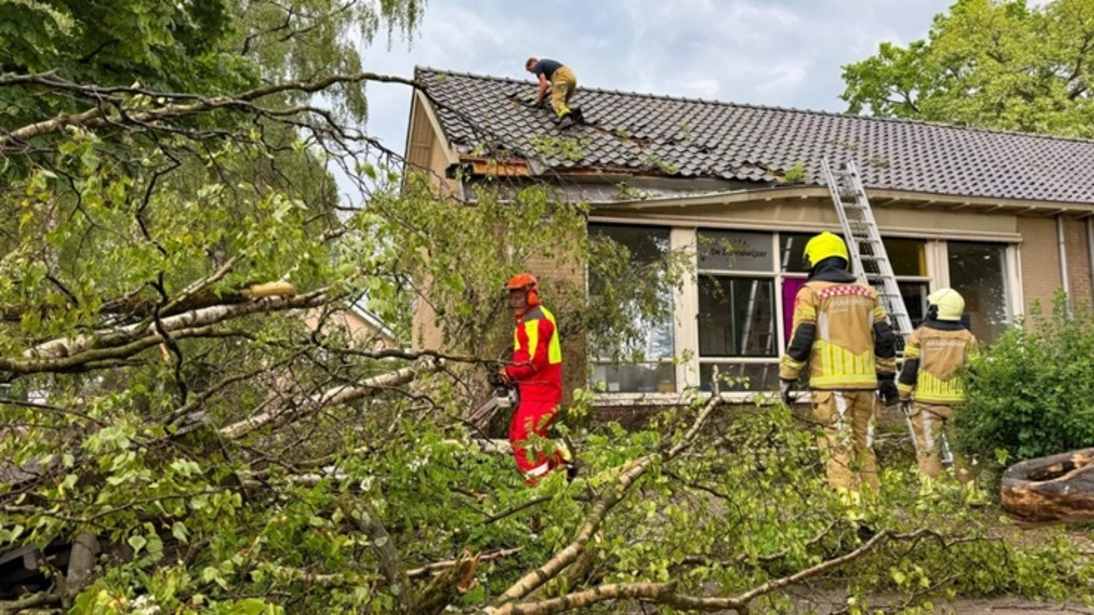 Stormschade aan je huis of auto? Dit moet je direct doen