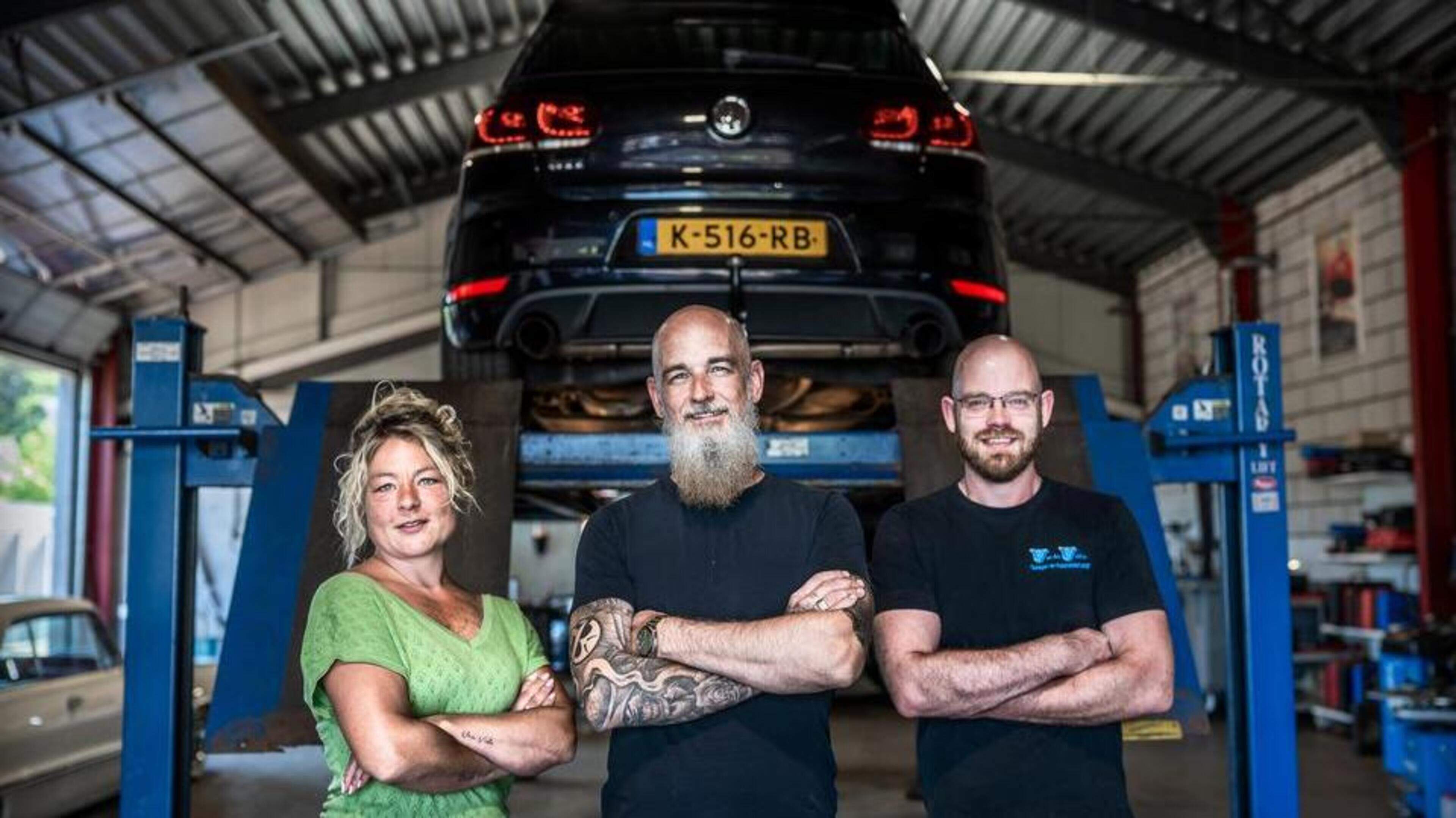 Meer autovakanties, maar garages zien mensen dag voor hun vakantie met deze problemen aankloppen: ’En dan moet het gisteren gerepareerd zijn’