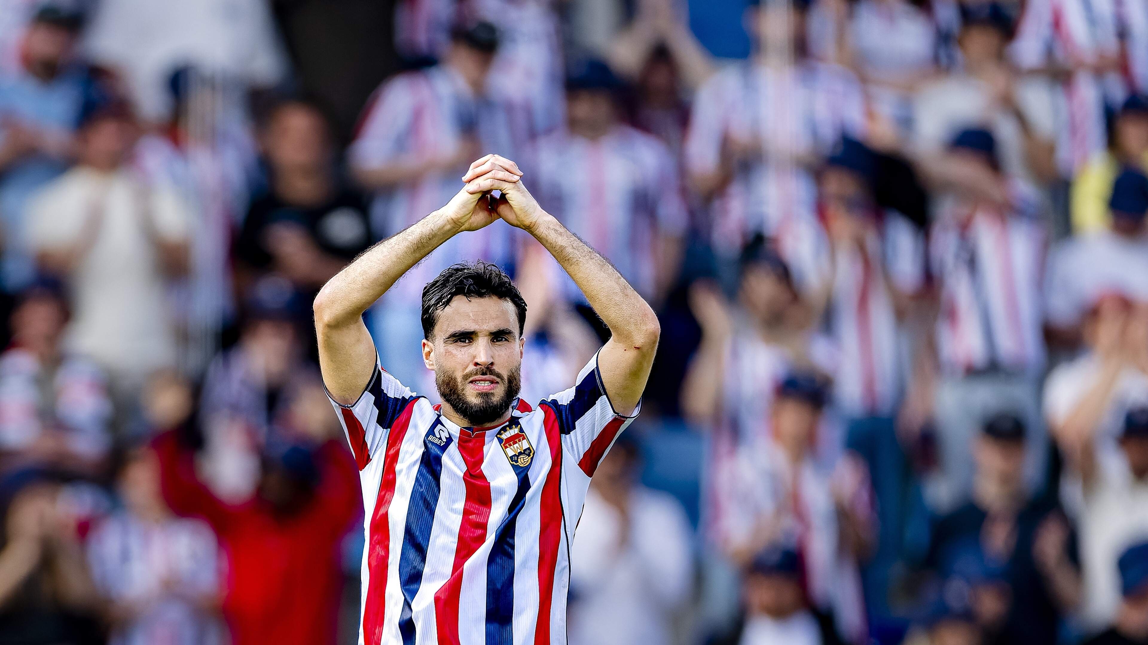 Mounir El Allouchi met goal goud waard voor Willem II, dat zicht houdt op promotie naar de Eredivisie