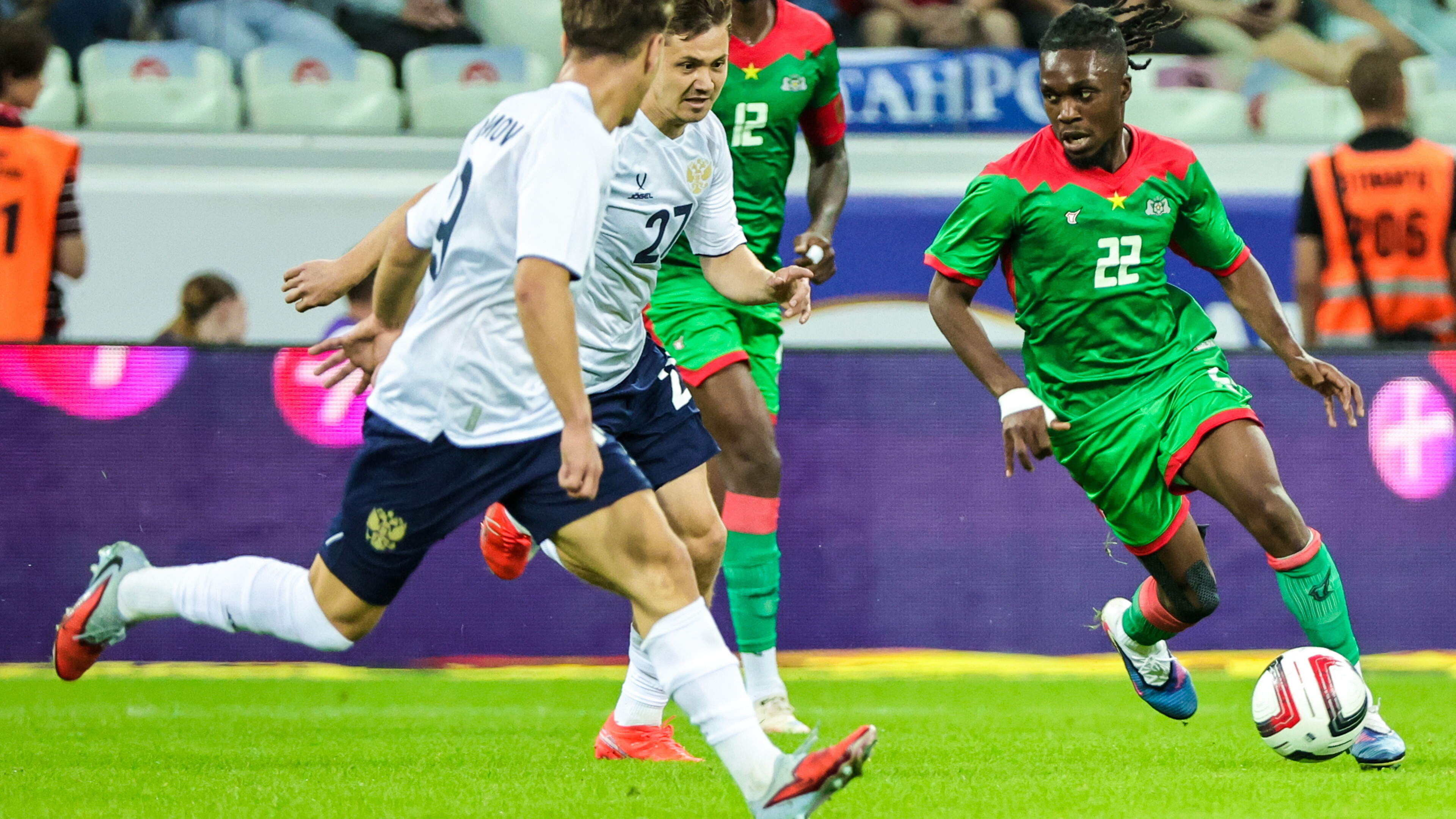 Arthur Zagré speelde vroeger samen met Olise, Mbappé en Saliba: ’Terugkeer bij Utrecht totaal niet verwacht’