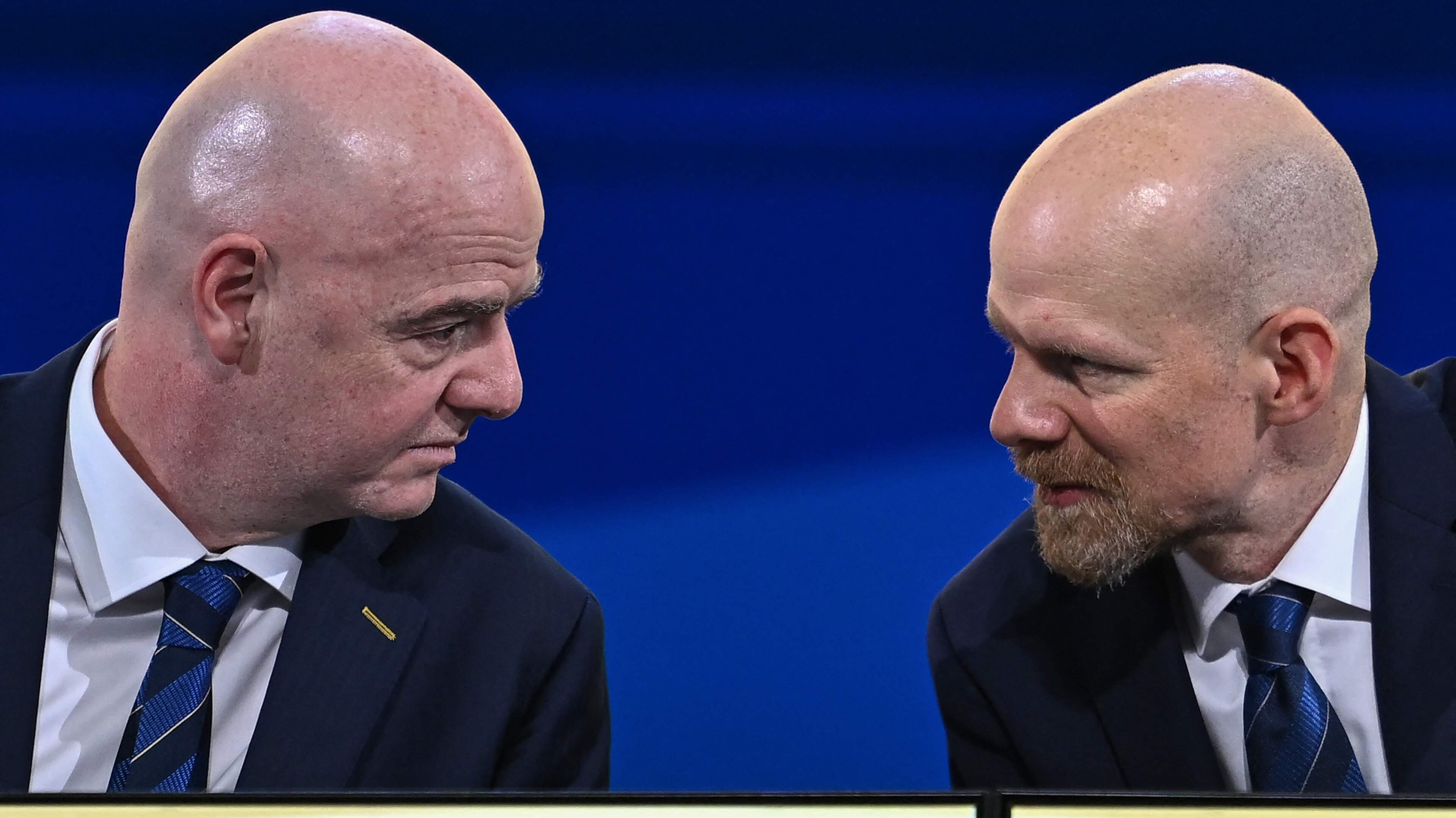FIFA’s nummer twee neemt in uitgelekte brief aan medewerkers afstand van voorzitter Gianni Infantino
