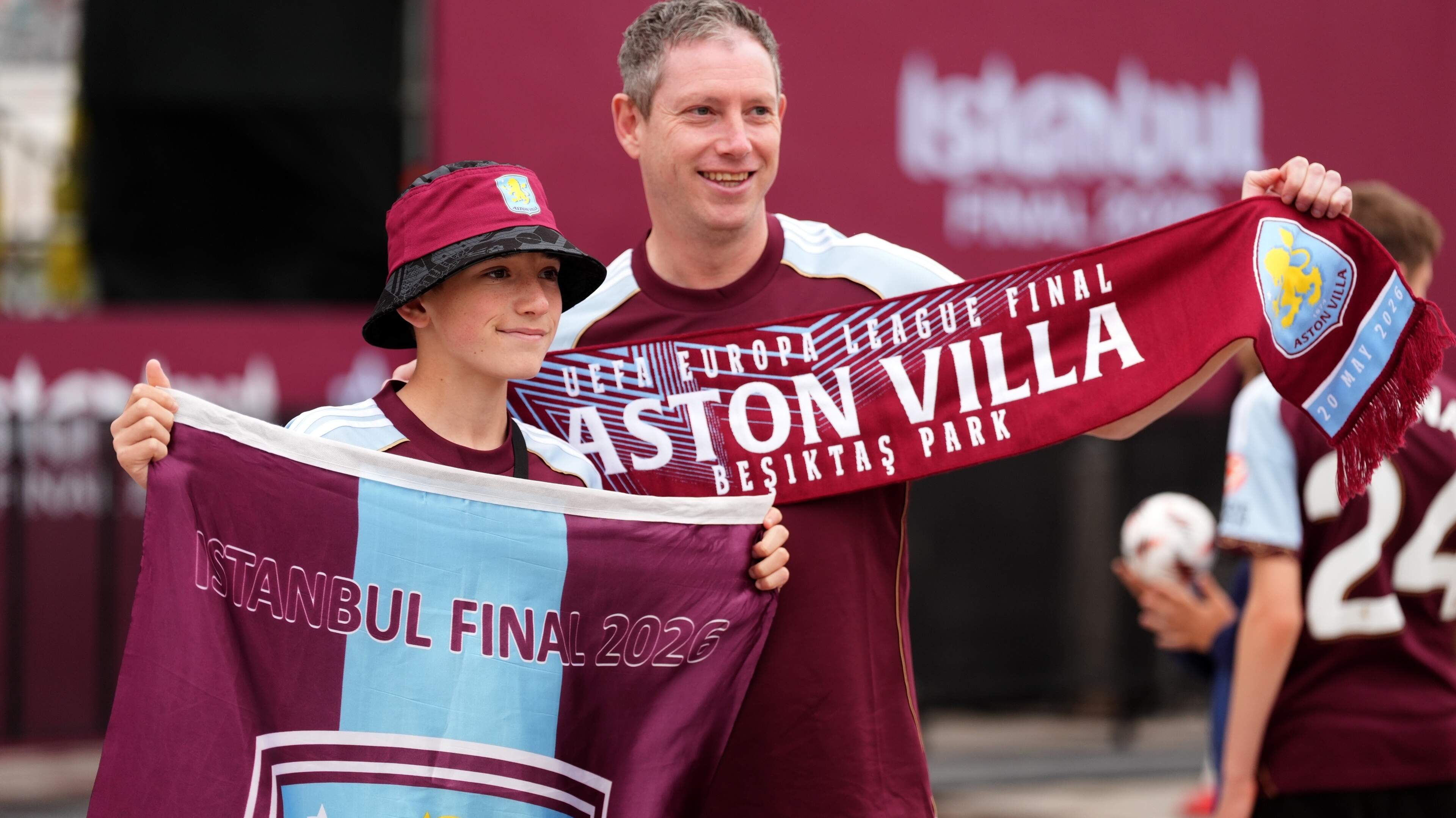 LIVE finale Europa League: slaat SC Freiburg of Aston Villa toe? De opstellingen