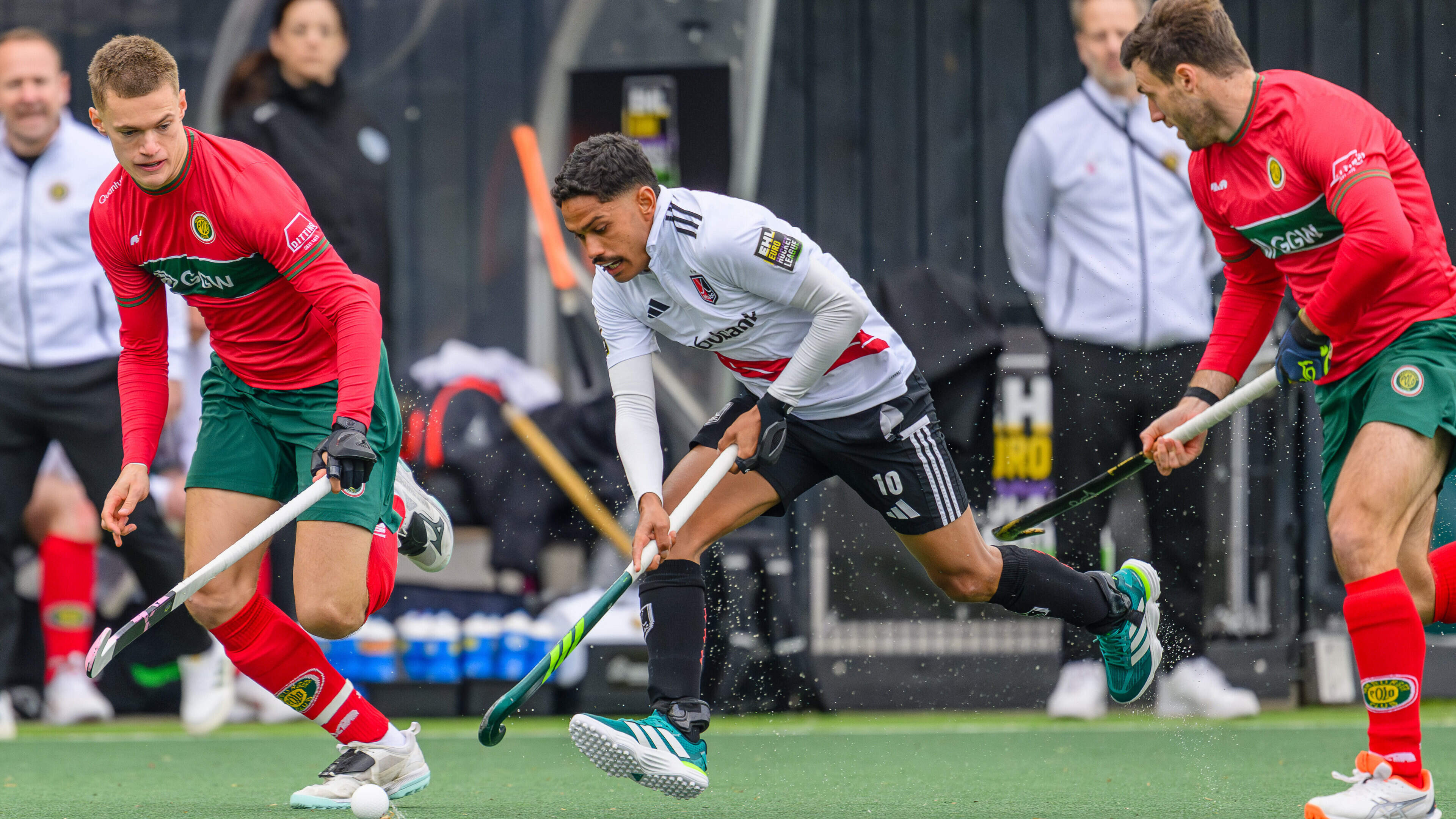 Hockeyers Amsterdam na tien jaar weer in halve finale Euro Hockey League, vrouwen SCHC simpel bij laatste vier
