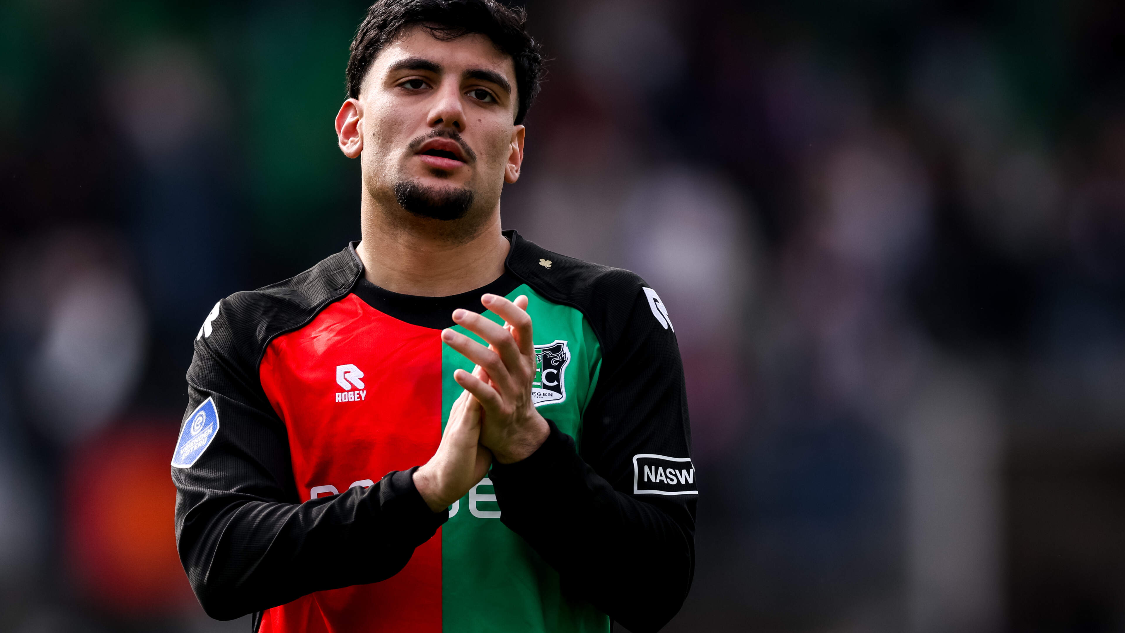 Seizoen voorbij voor NEC-aanvaller Basar Önal, maar knieblessure minder ernstig dan aanvankelijk werd gevreesd