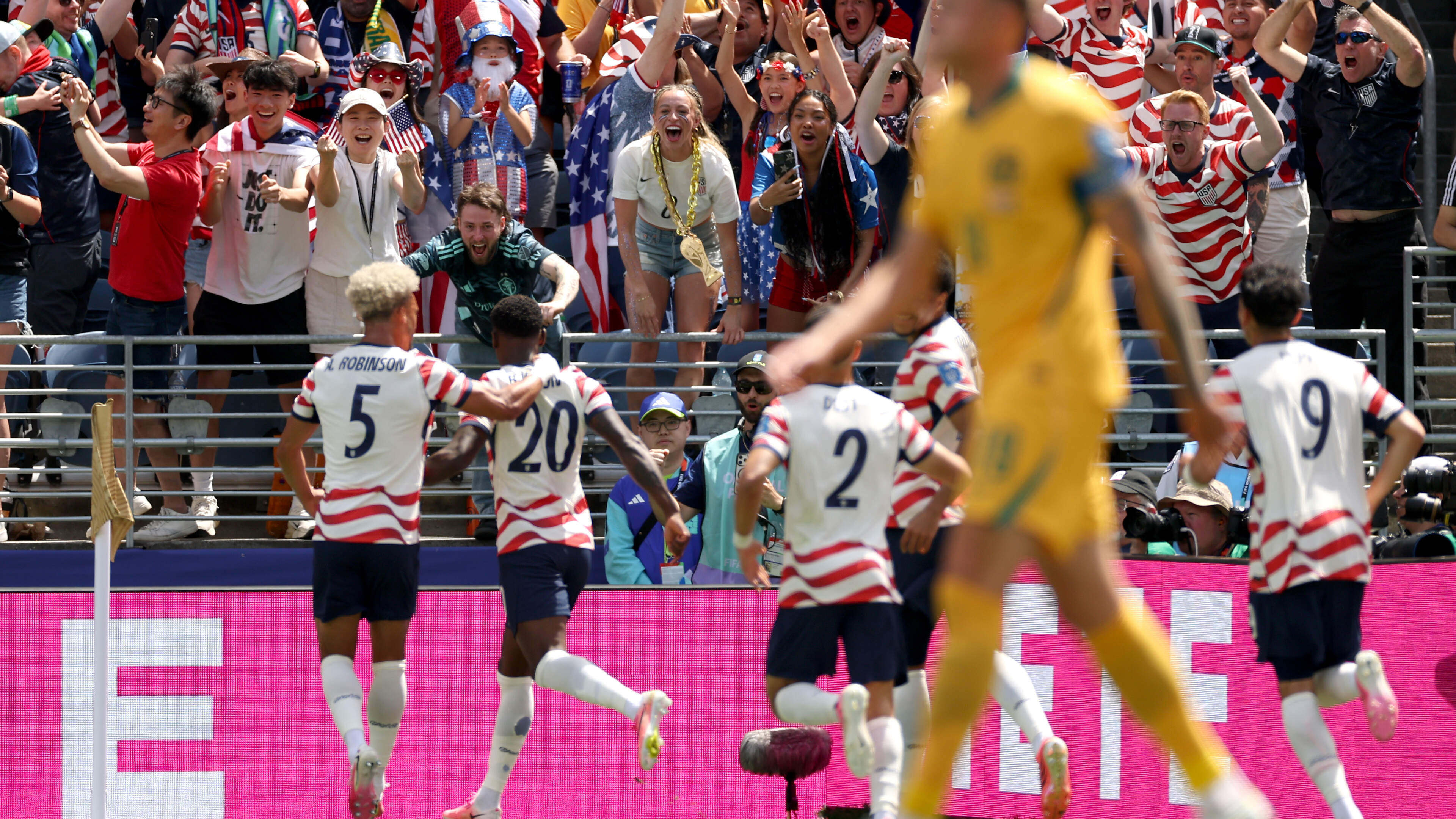 LIVE WK 2026 | Amerikanen uitzinnig van vreugde na tweede goal tegen Australië