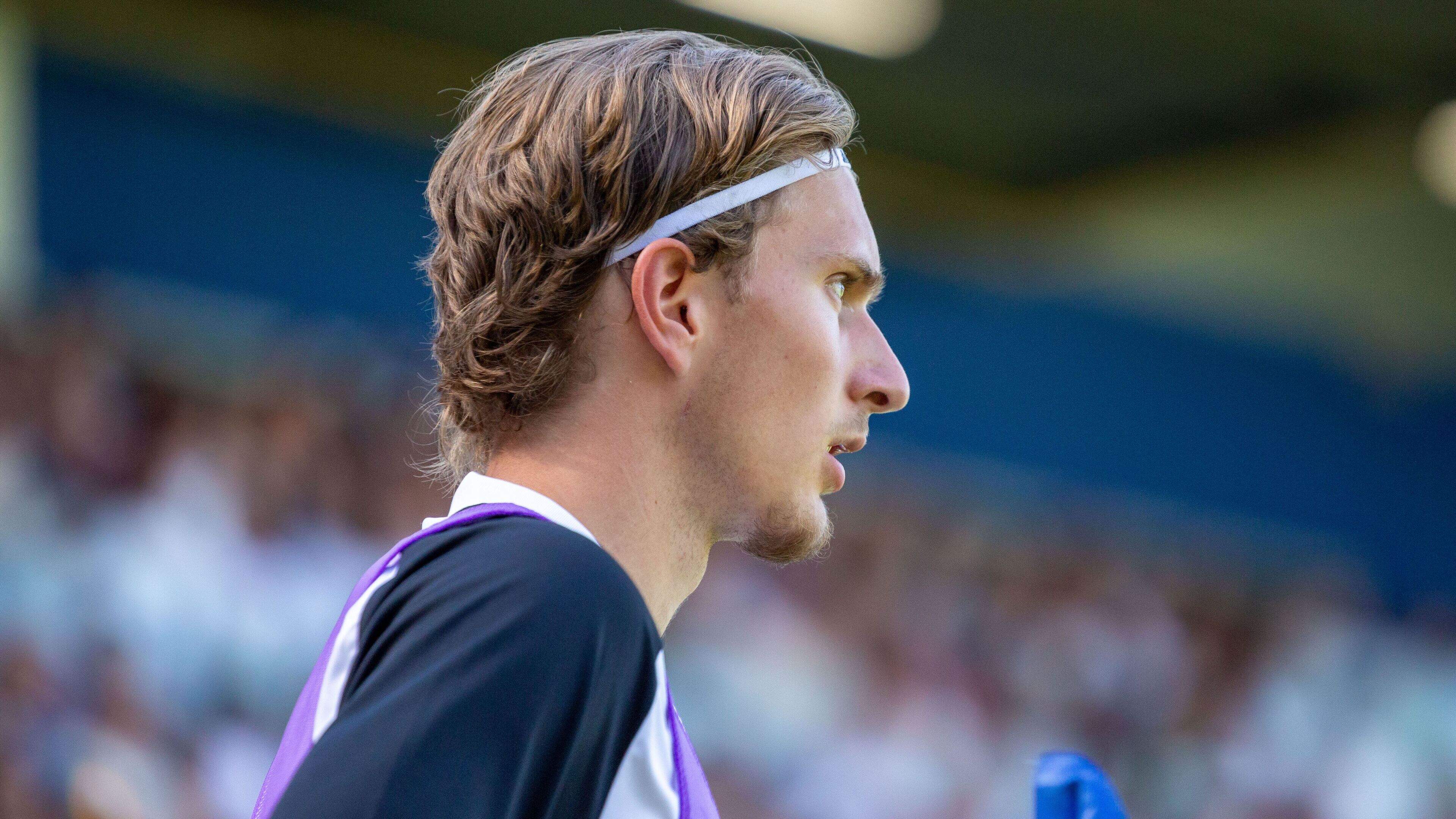 Ajax met Mika Godts, maar zonder Steven Berghuis richting uitduel met Shelbourne