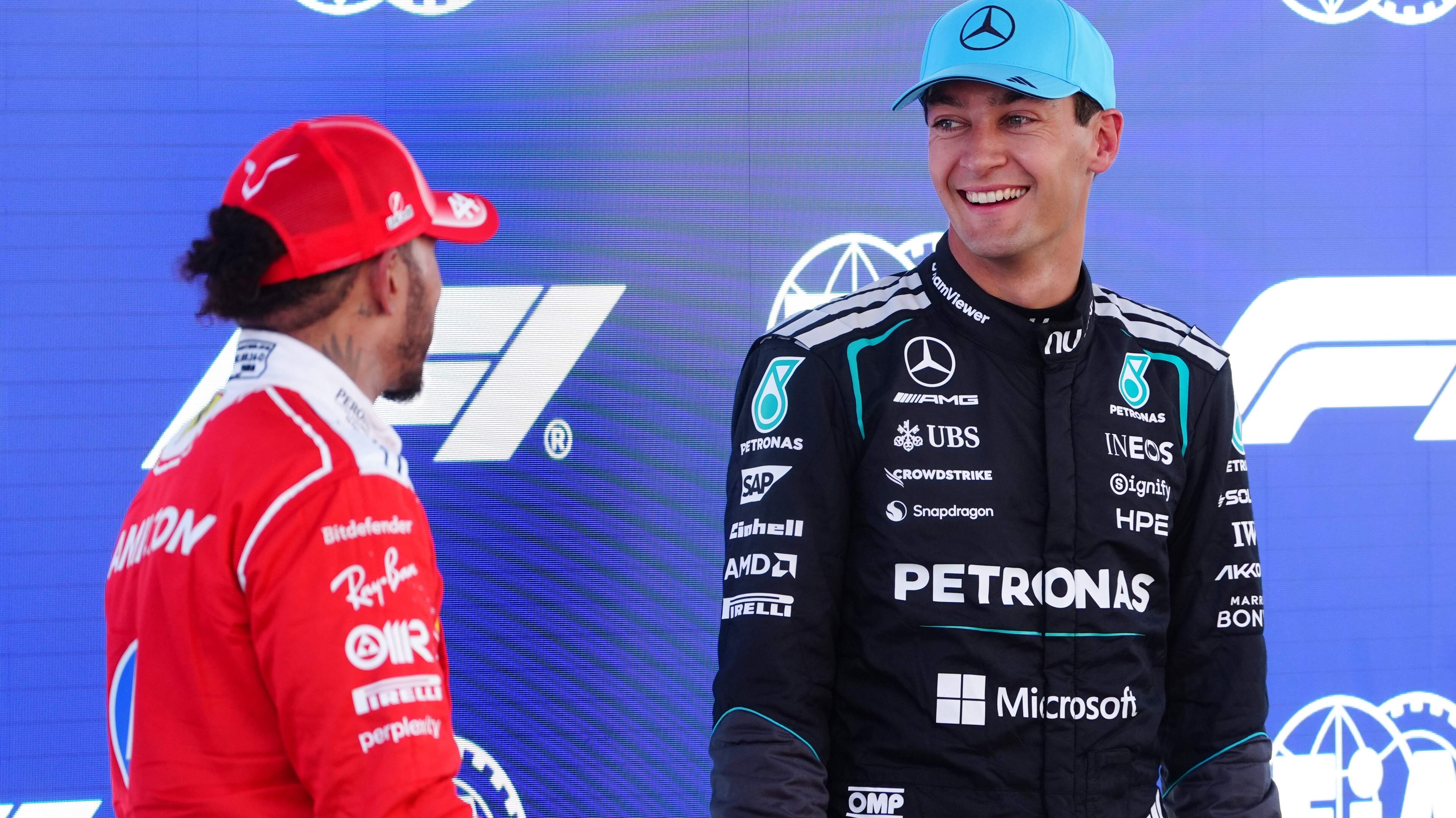Polesitter George Russell én Lewis Hamilton verbazen zichzelf tijdens kwalificatie in Barcelona