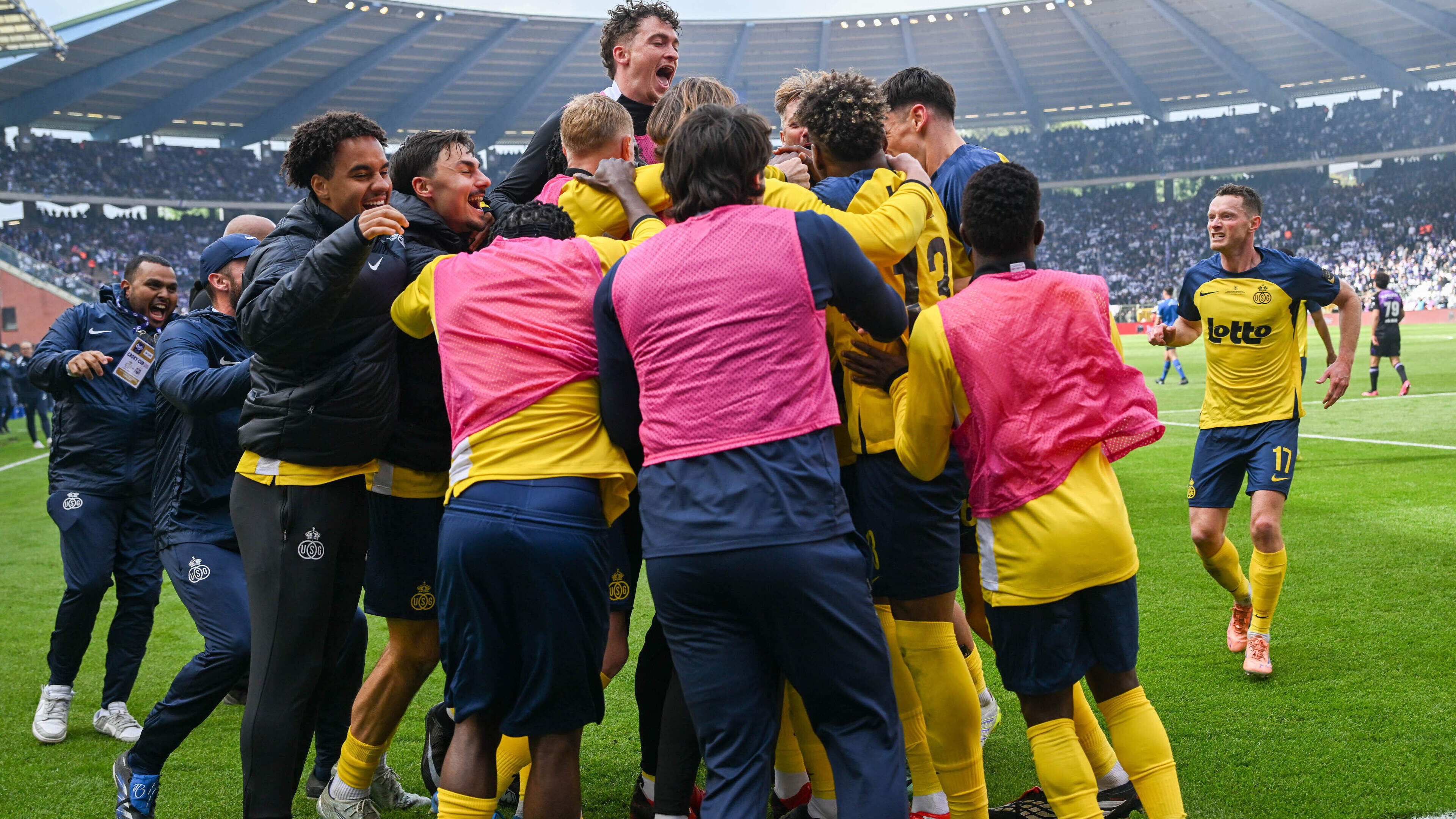 Union Sint-Gillis dankt invallers in Belgische bekerfinale en blijft dromen van de dubbel