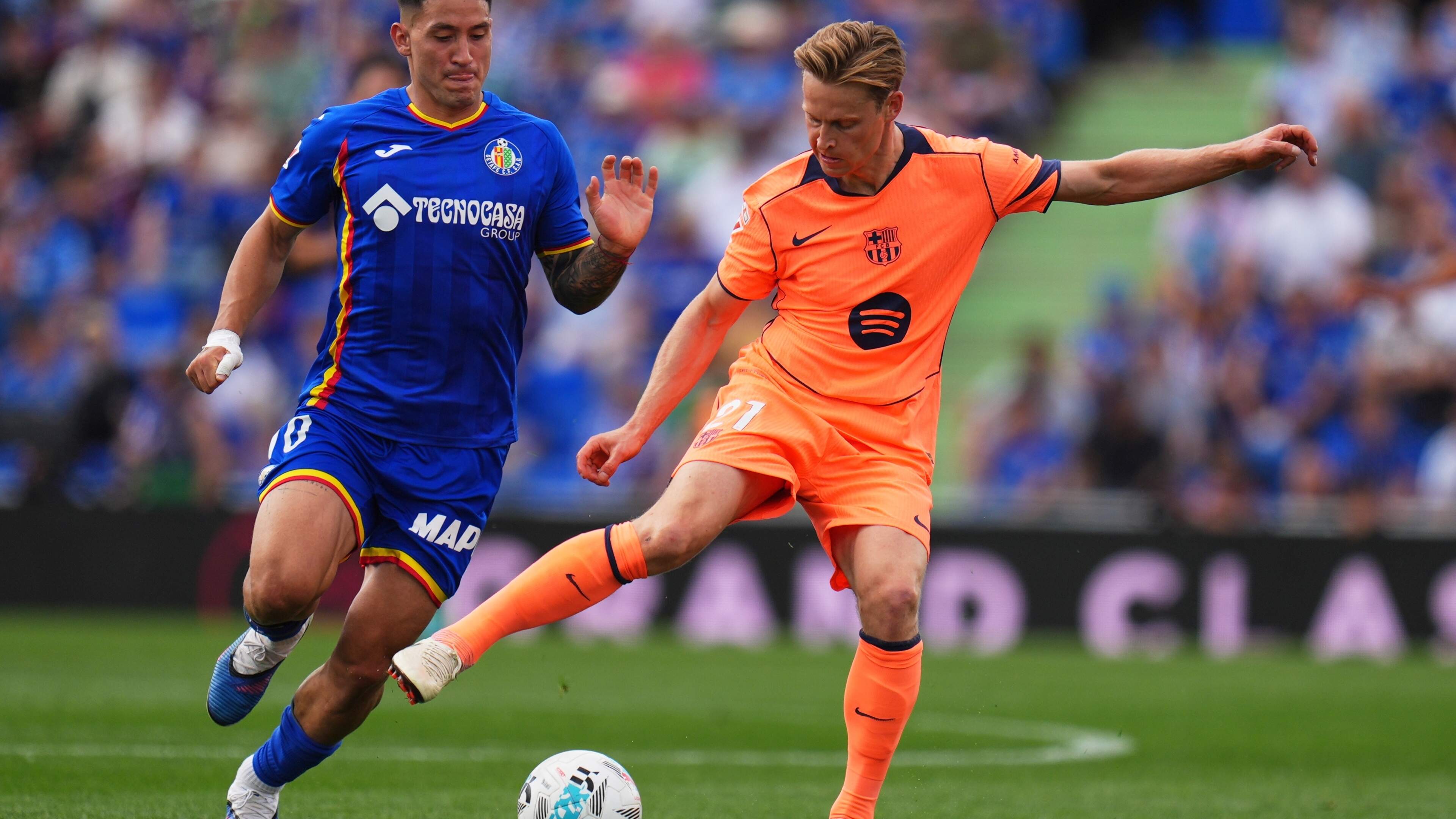 Invaller Frenkie de Jong kan Spaanse landstitel ruiken na nieuwe zege van FC Barcelona en misstap Real Madrid