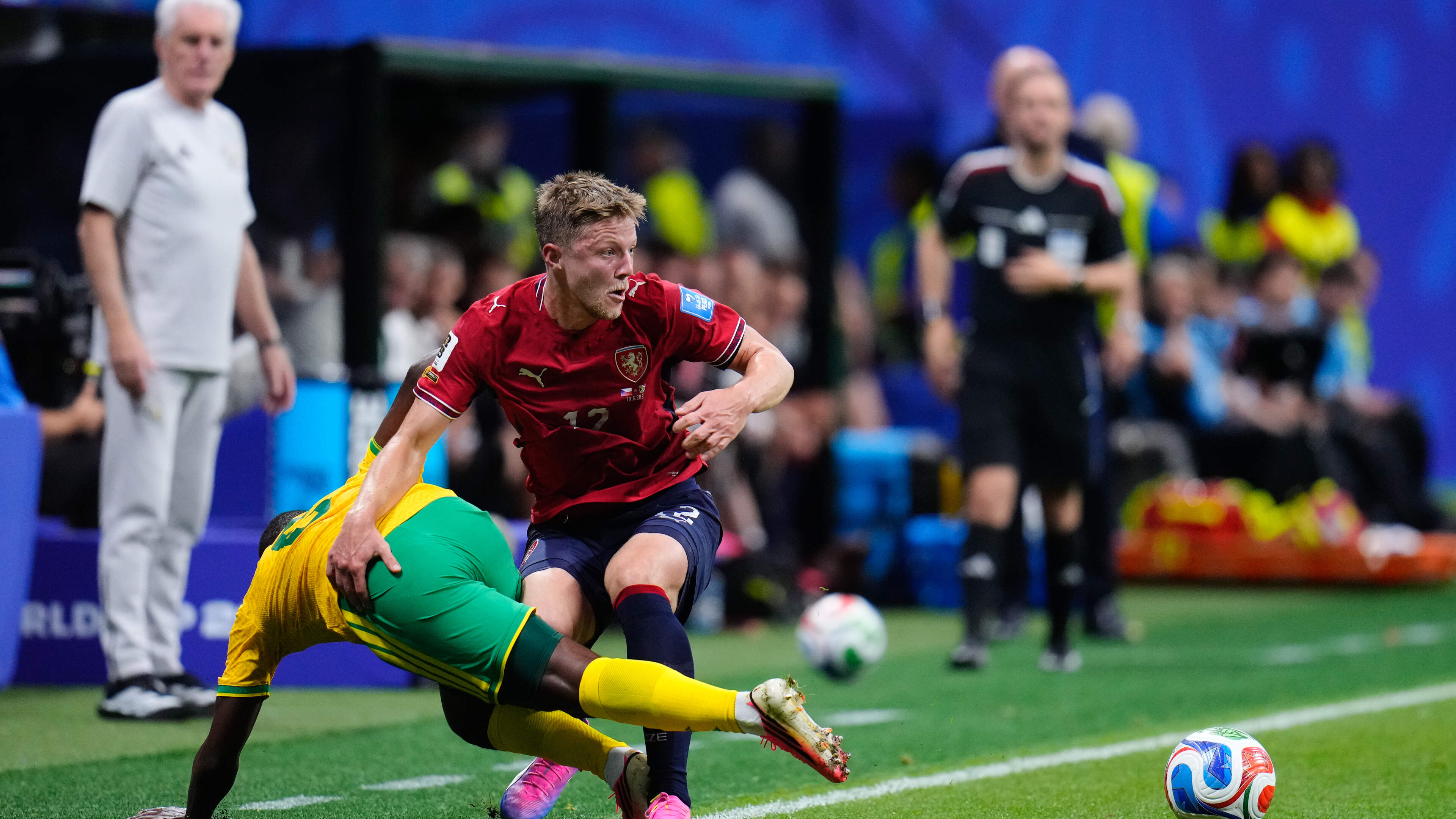Zuid-Afrika redt via late strafschop punt tegen Tsjechië