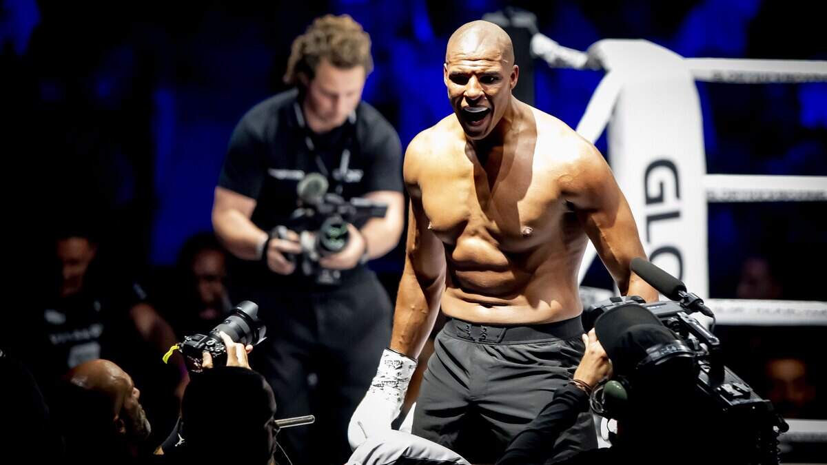 Levi Rigters opens his MMA career with a debut win in Den Bosch
