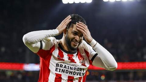 Ismael Saibari juicht na een van zijn treffers.