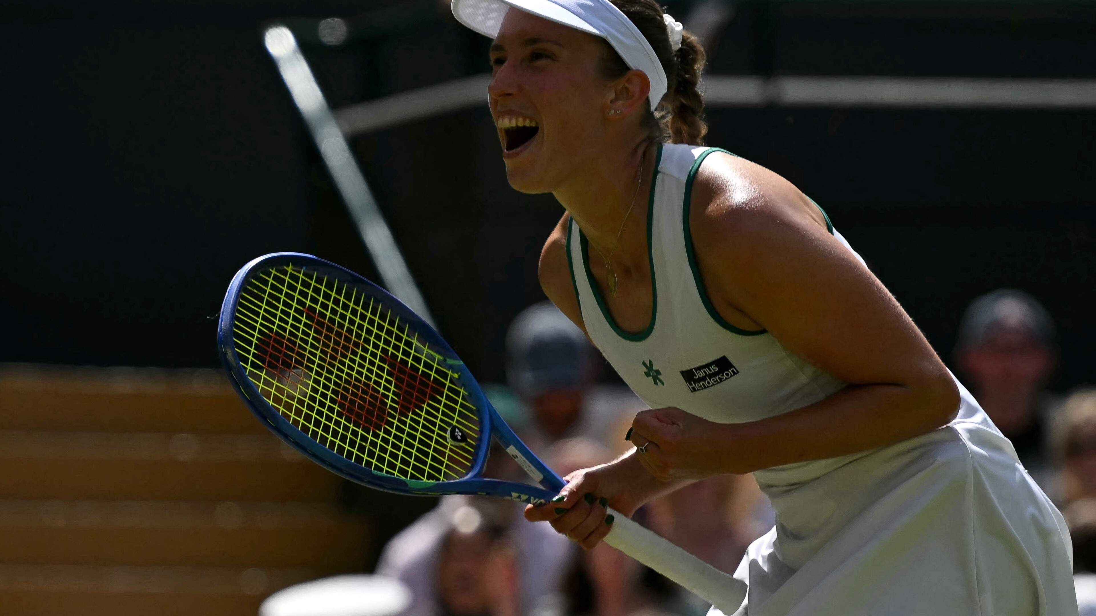 Elise Mertens verrast op Wimbledon en doet een unieke oproep aan het publiek in Londen