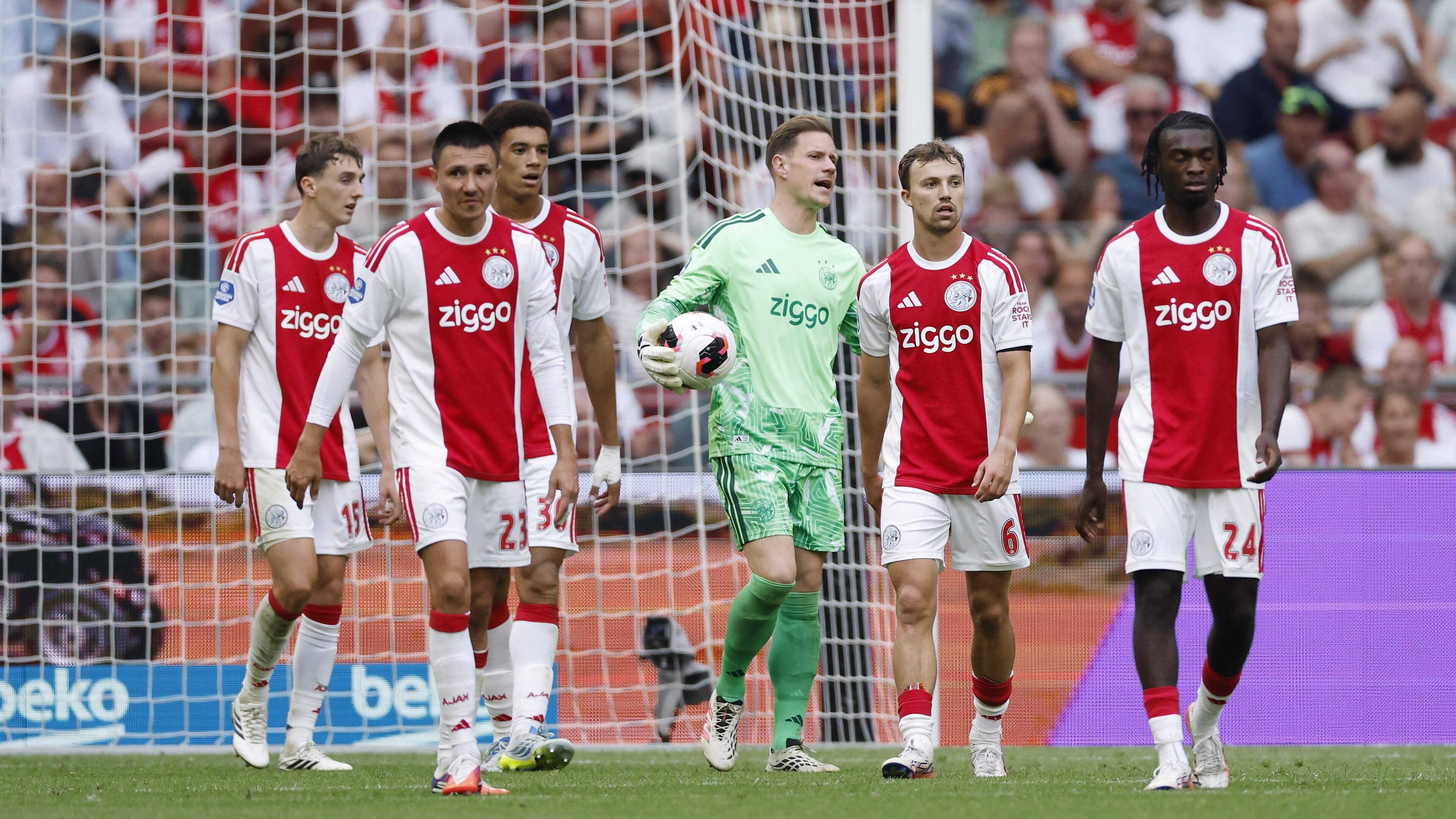 Na Feyenoord geeft ook Ajax zege uit handen na ruime voorsprong en morst tegen Heerenveen