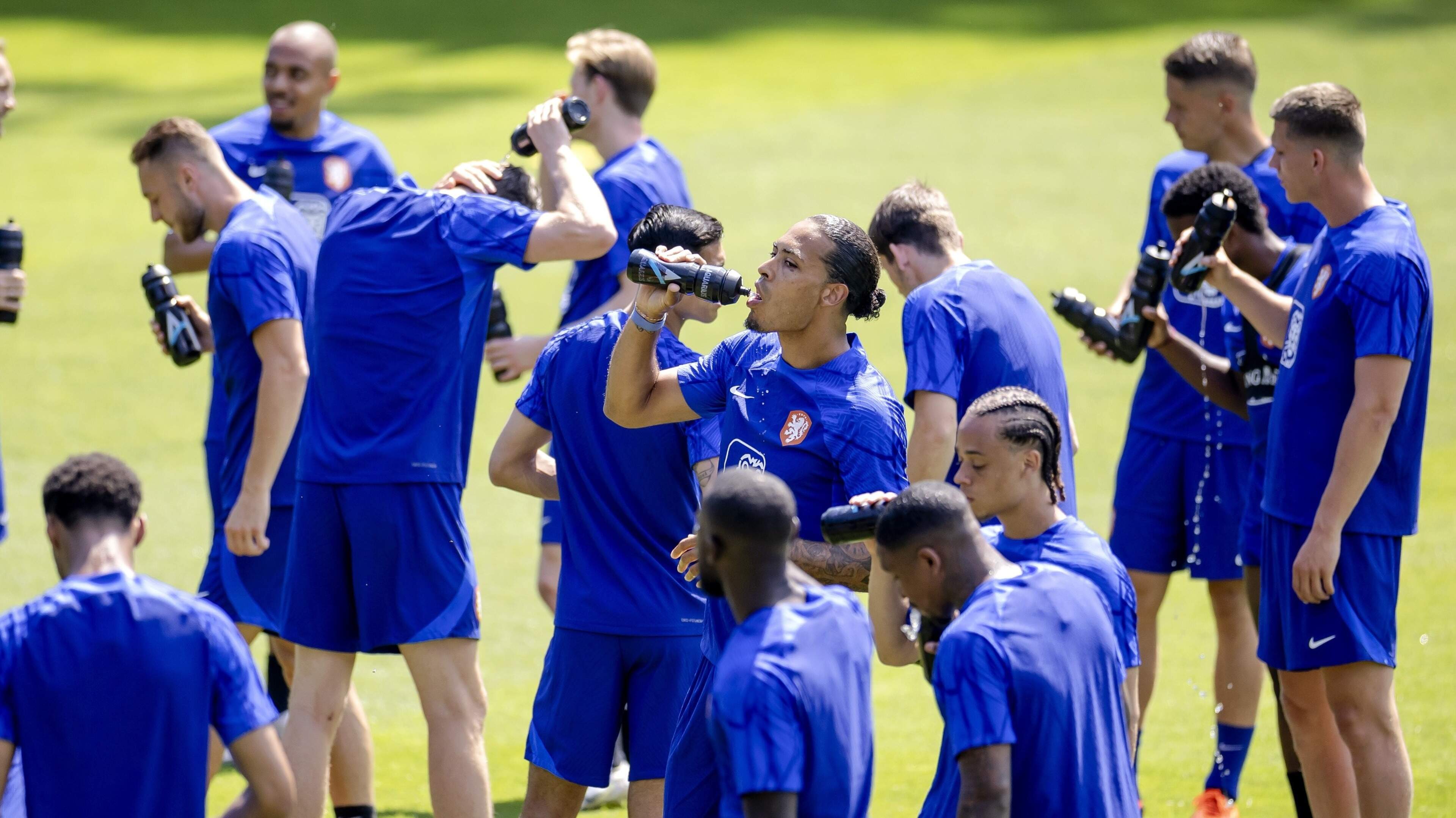 Nieuwe waarschuwing voor extreme hitte tijdens WK voetbal: ’risico dat omstandigheden onveilig zijn voor spelers en fans’