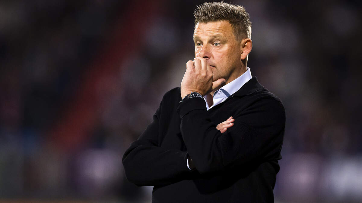 Willem II dismisses head coach John Stegeman after dismal start