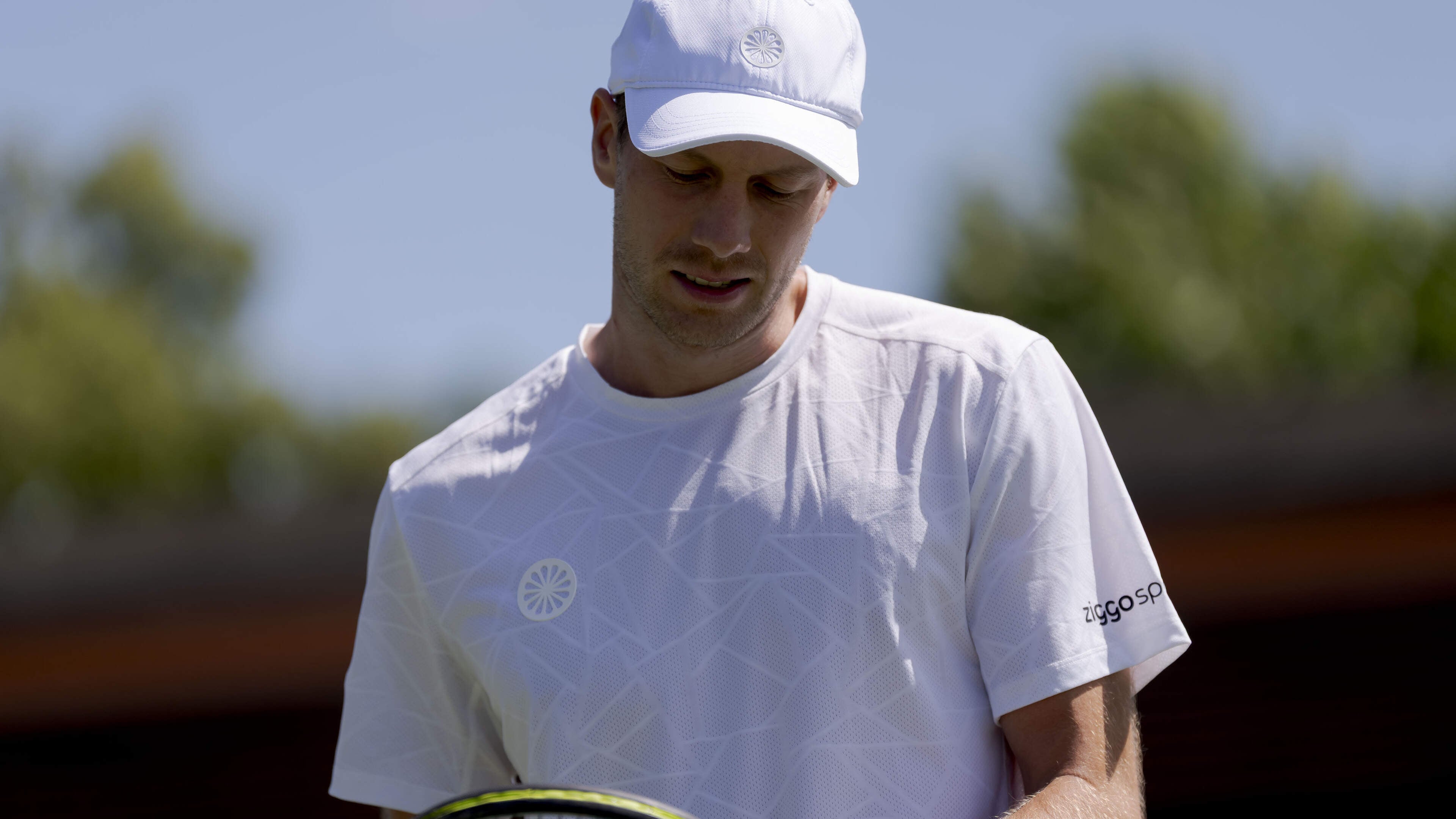 Botic van de Zandschulp na vijfsetter en matchtiebreak op pijnlijke wijze in tweede ronde uitgeschakeld op Wimbledon