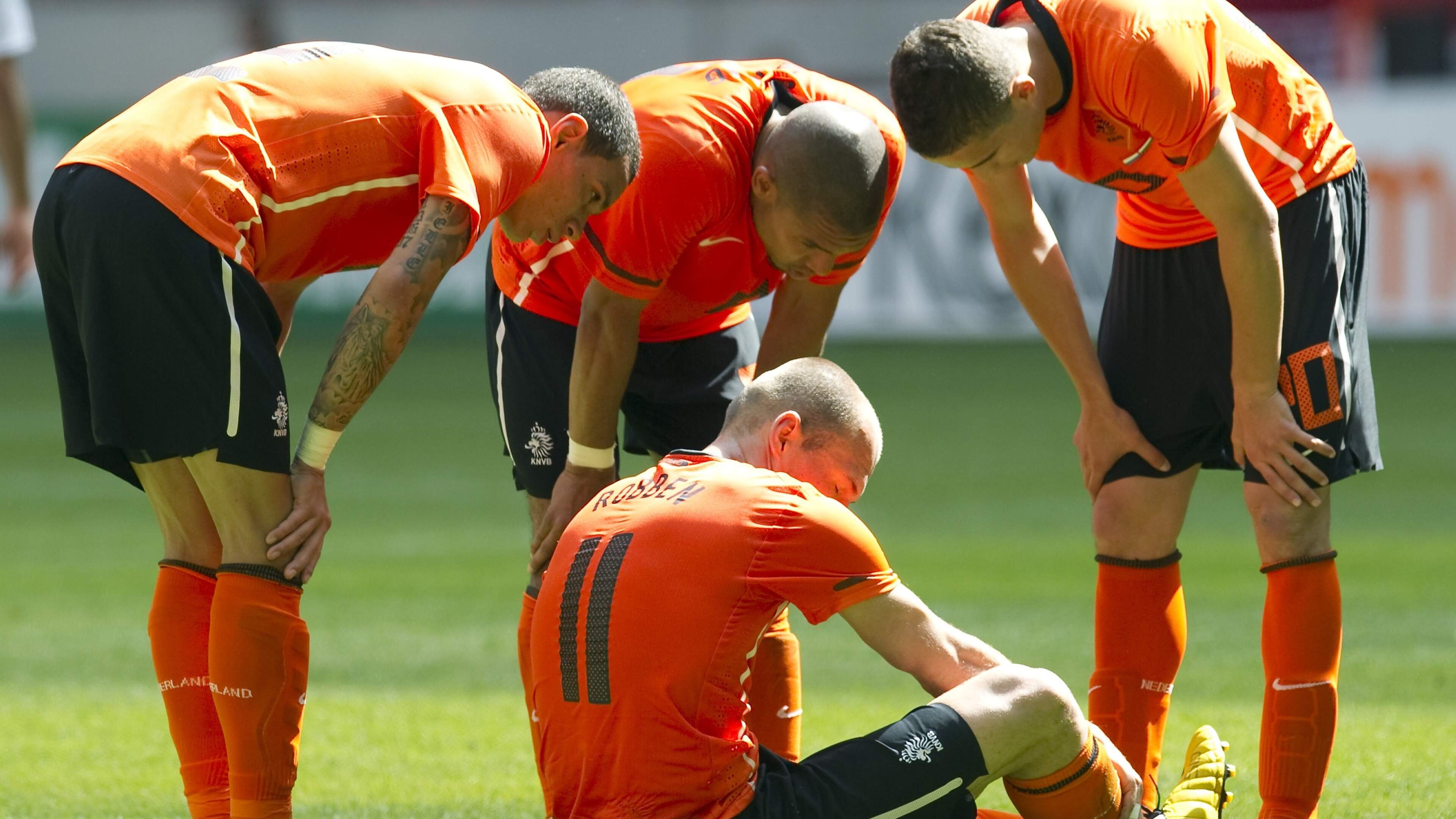 Uitzwaaiwedstrijden Nederlands elftal zorgden in het verleden vaak voor commotie