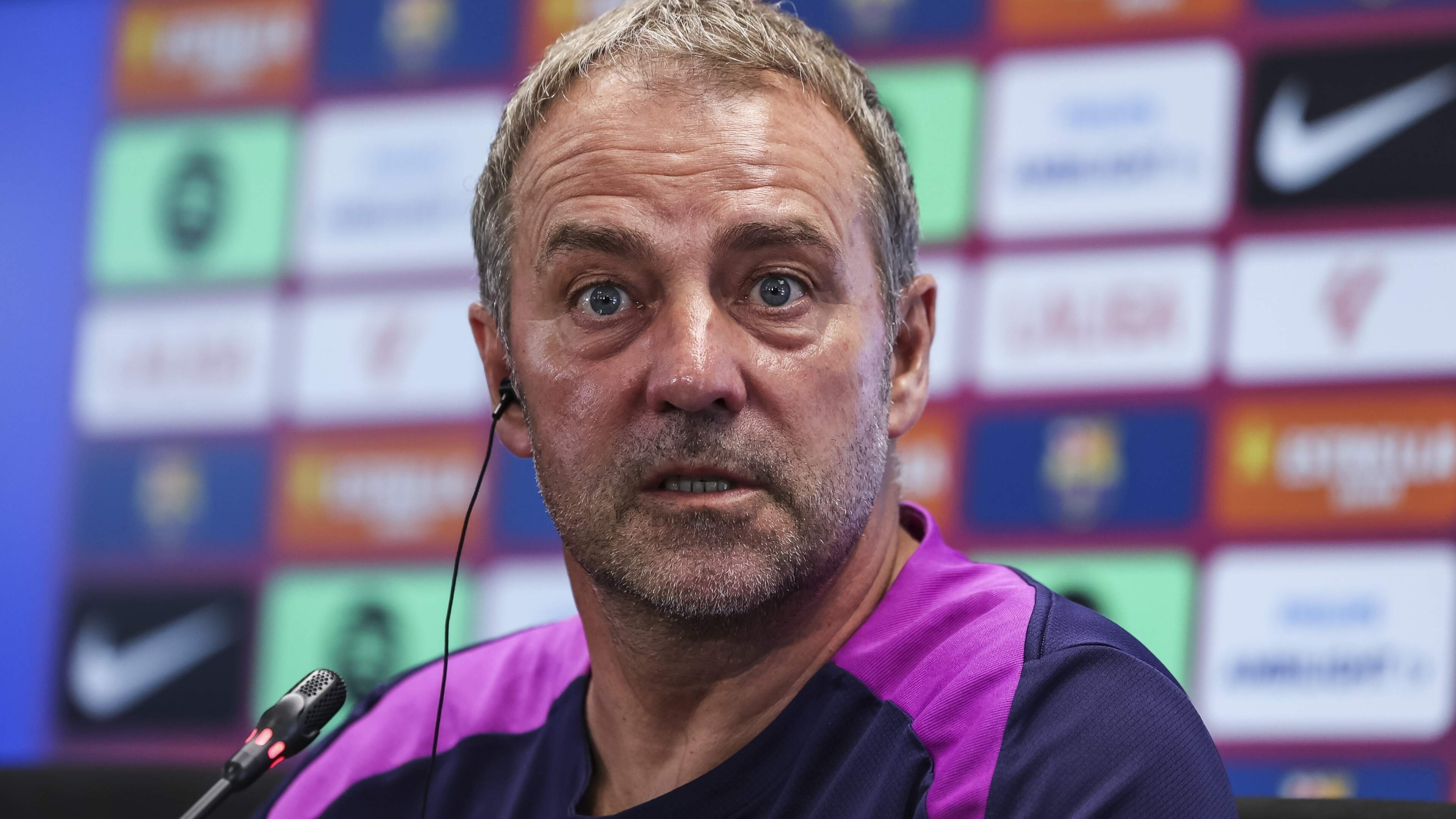 Trainer Hansi Flick (61) gaat contract verlengen bij FC Barcelona en onthult ook vervolgstap