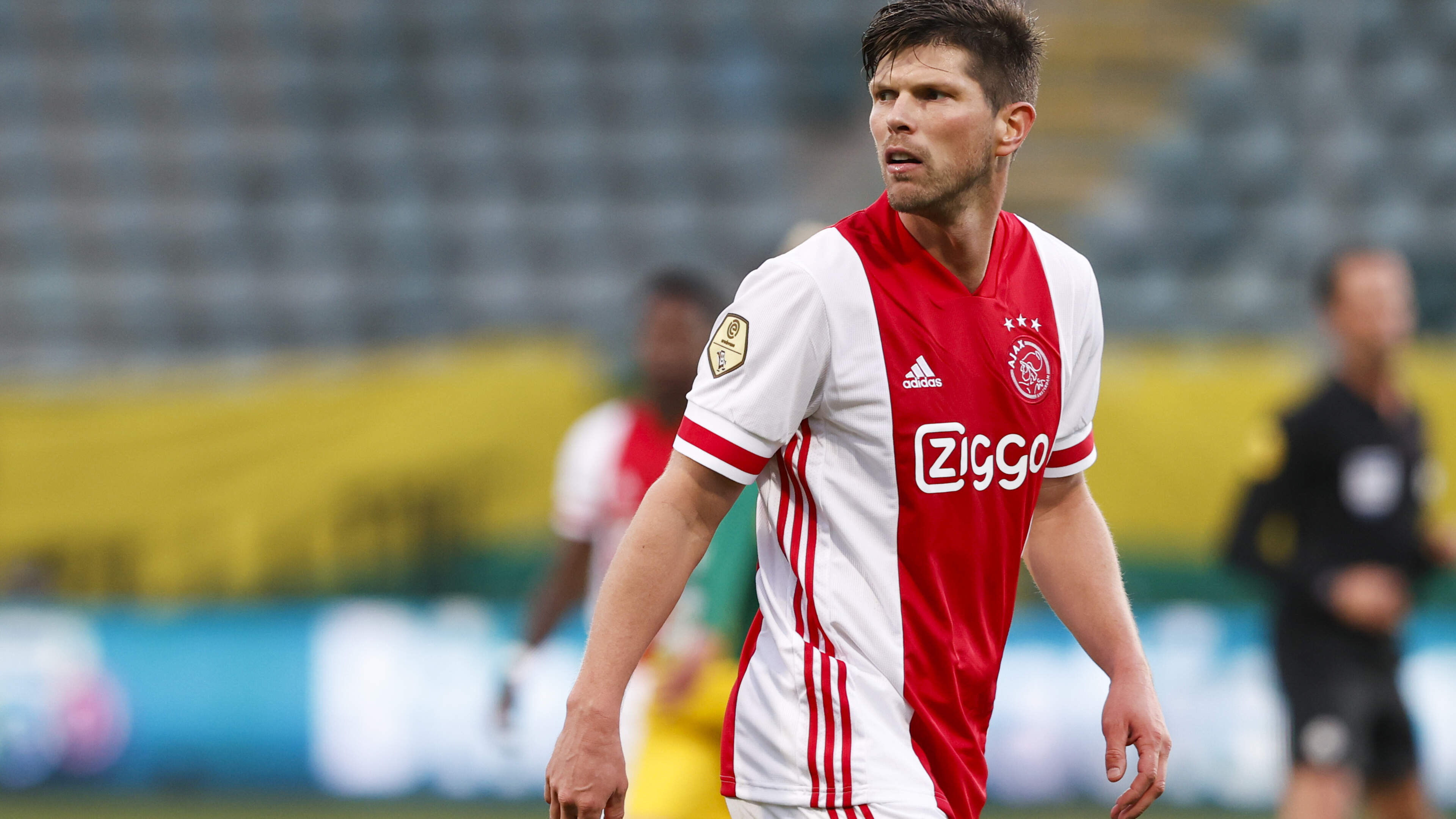 Ook Klaas-Jan Huntelaar trekt Ajax-shirtje aan voor Legends-duel met FC Barcelona