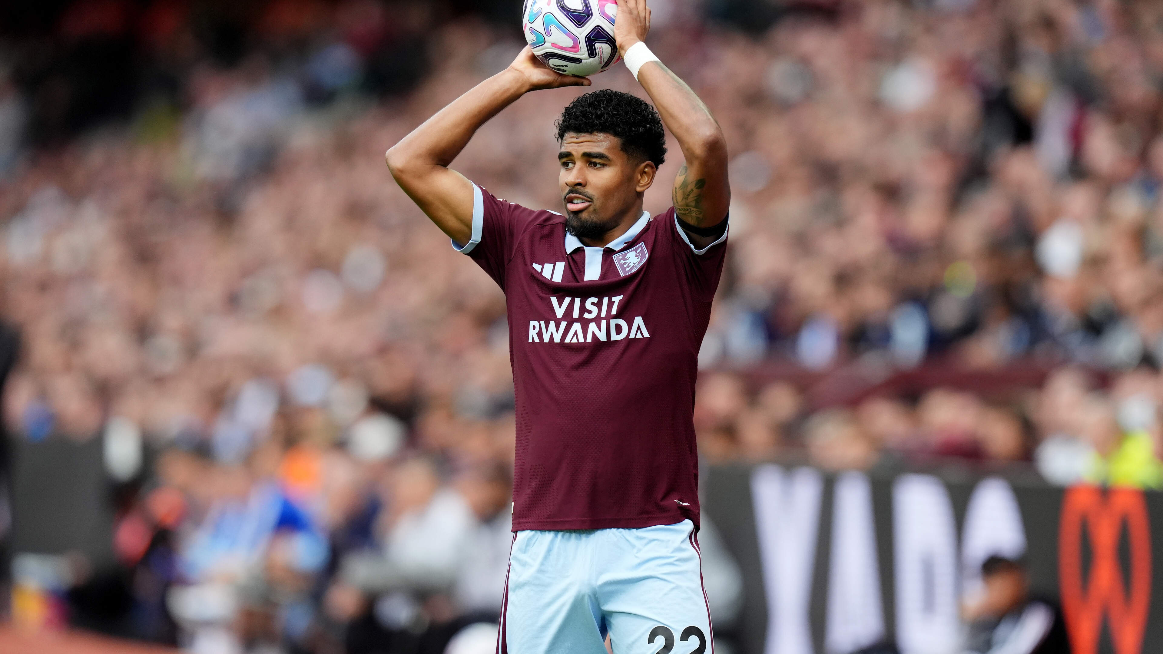 LIVE buitenlands voetbal | Ian Maatsen met Aston Villa tegen Manchester City